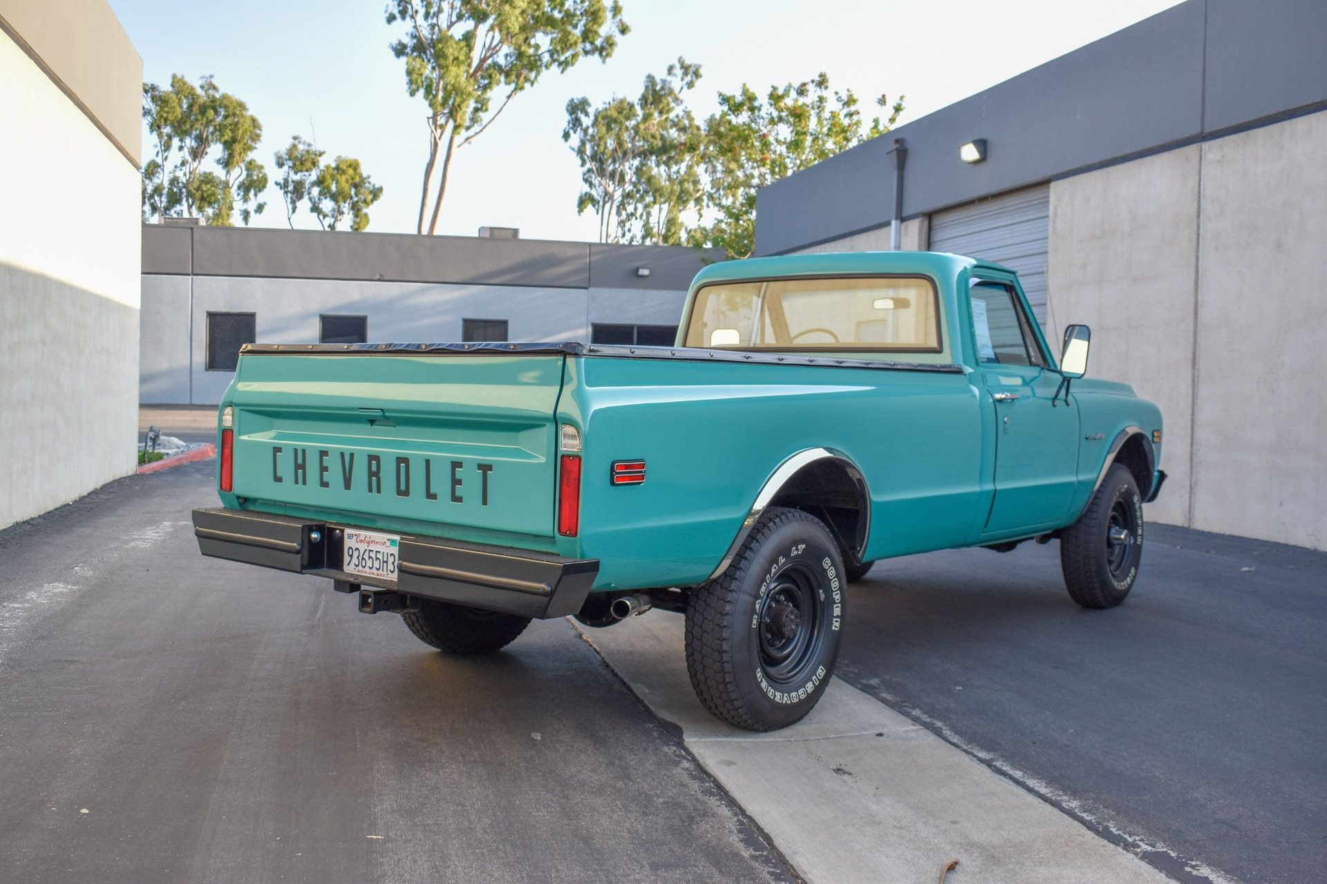 Sold: 1972 Chevrolet K20-1