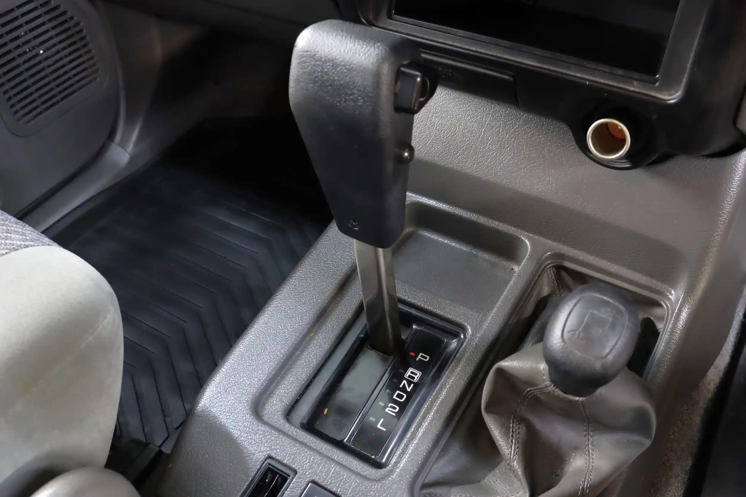 1996 Isuzu Bighorn Plaisir Short