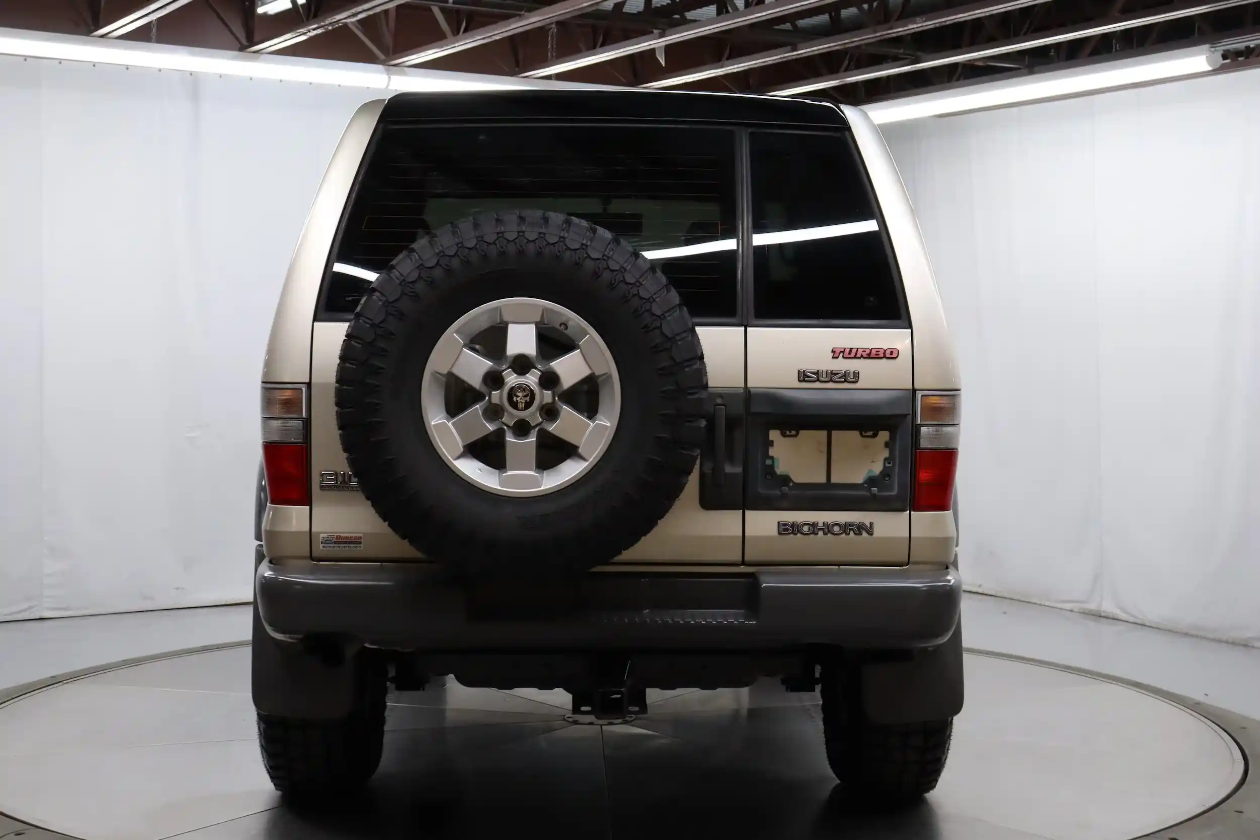 1996 Isuzu Bighorn Plaisir Short