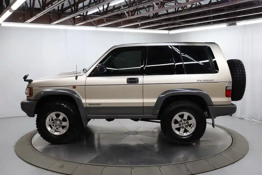 1996 Isuzu Bighorn Plaisir Short