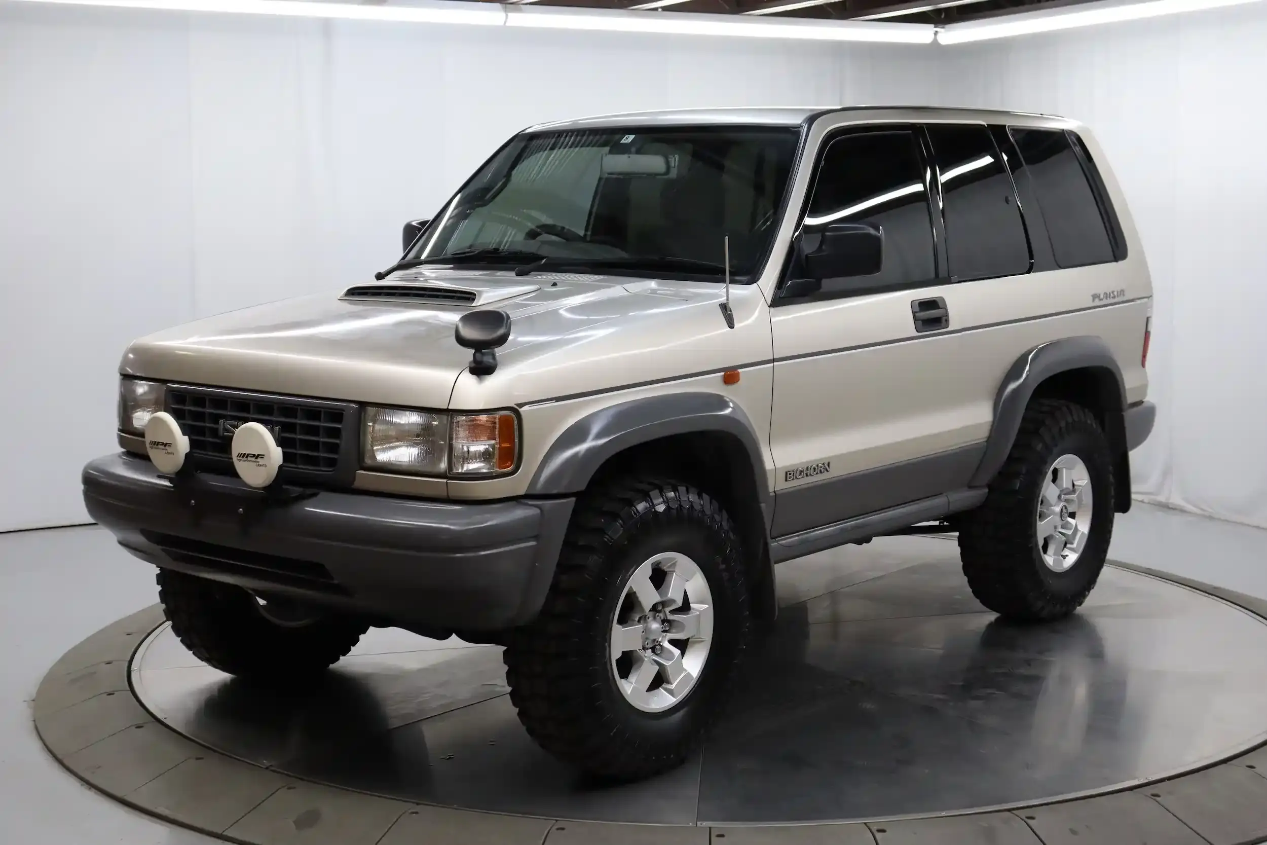  Isuzu Bighorn