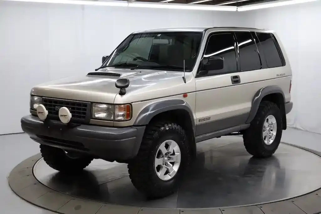 1996 Isuzu Bighorn Plaisir Short