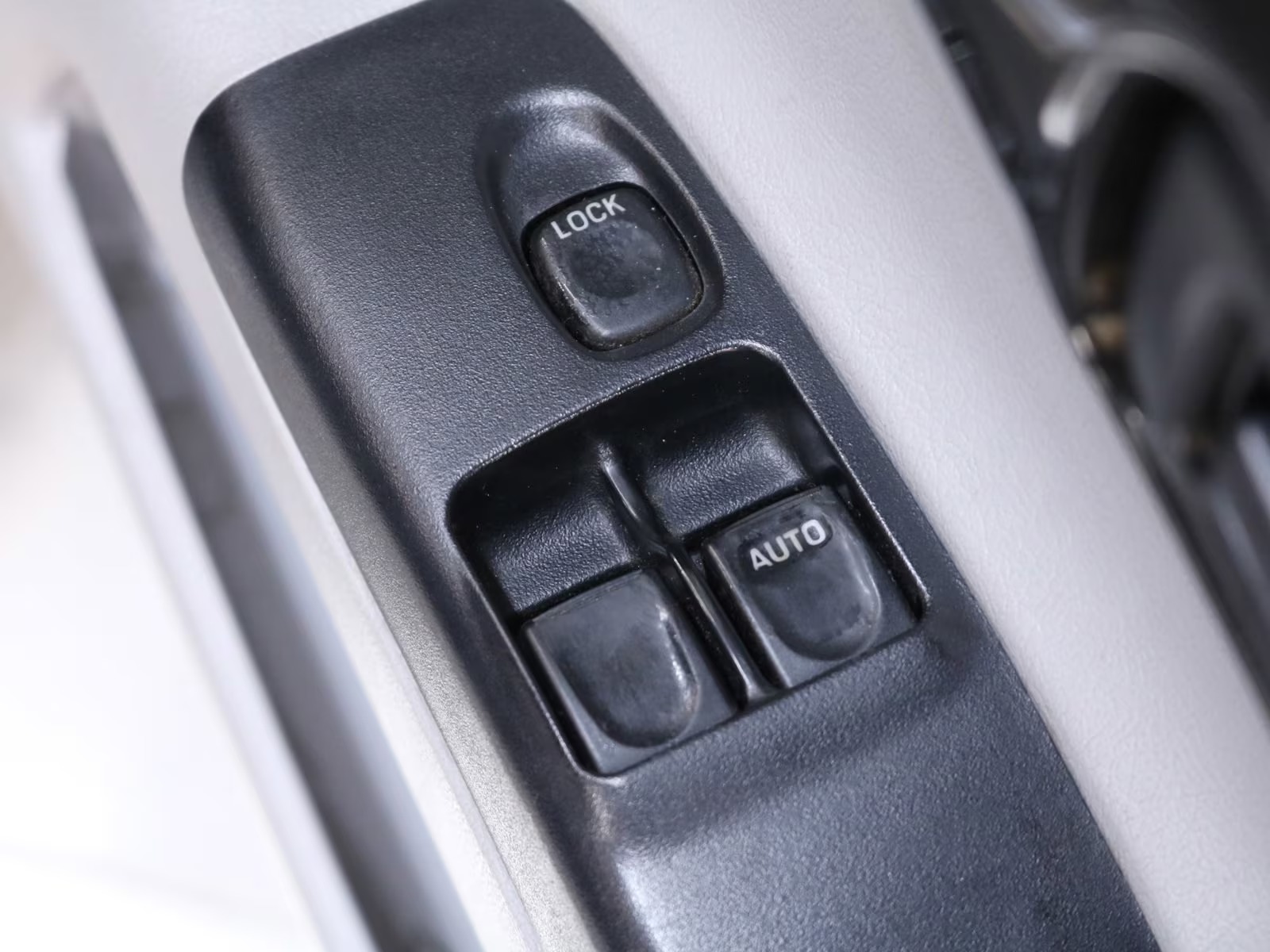 1997 Isuzu VehiCROSS