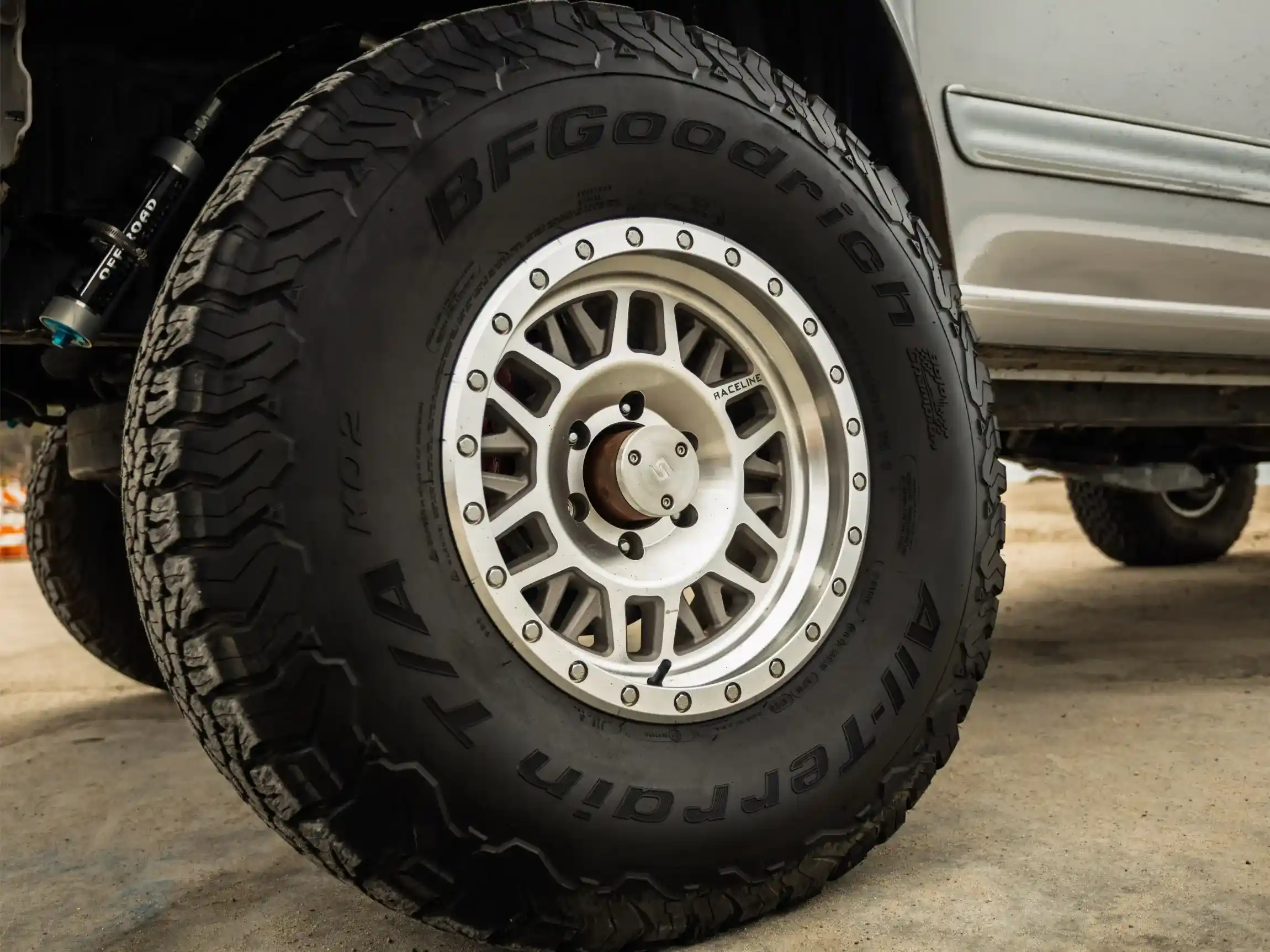 Heavily-Modified 2006 Toyota Tundra Double Cab SR5