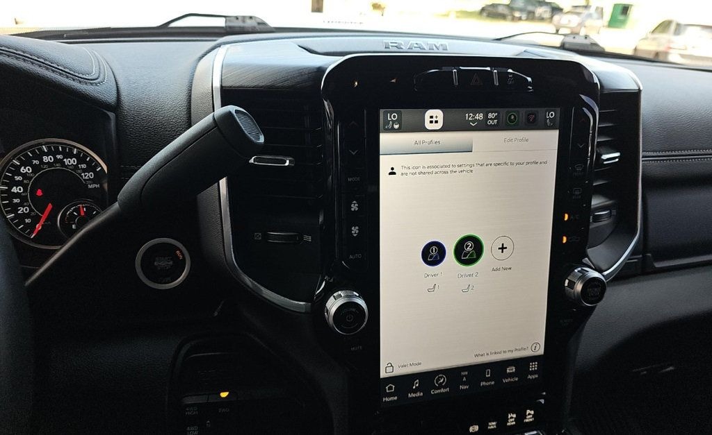 2024 Ram 3500 Laramie Dually