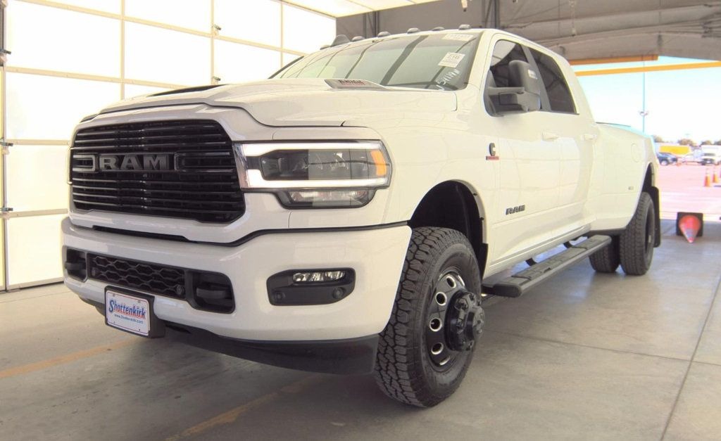 2024 Ram 3500 Laramie Dually