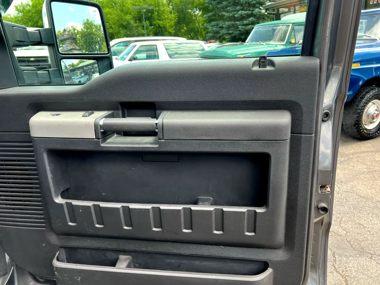 2013 Ford F-350 Super Duty Lariat