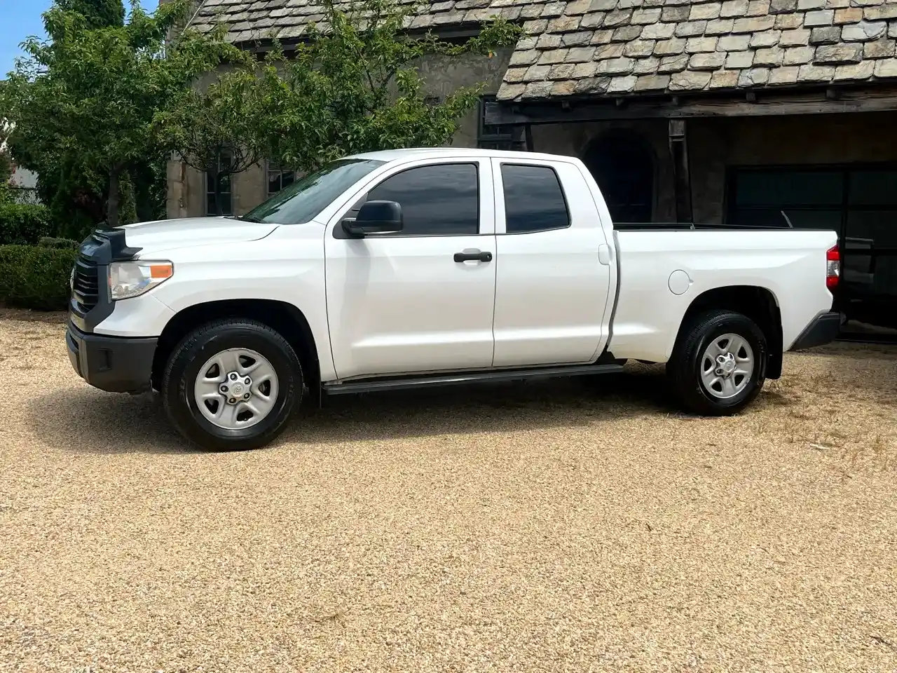 2017 Toyota Tundra SR5