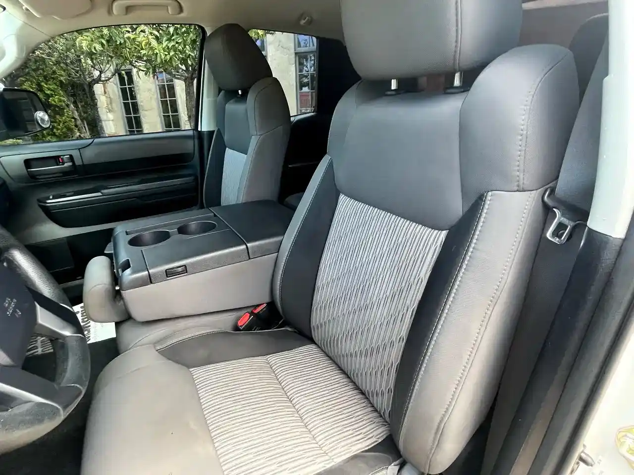 2017 Toyota Tundra SR5