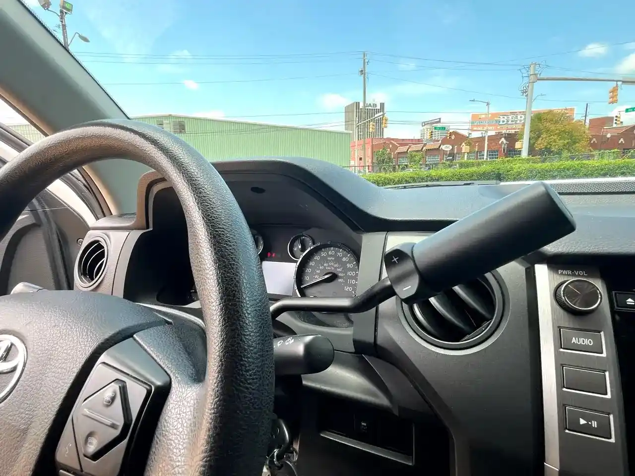 2017 Toyota Tundra SR5