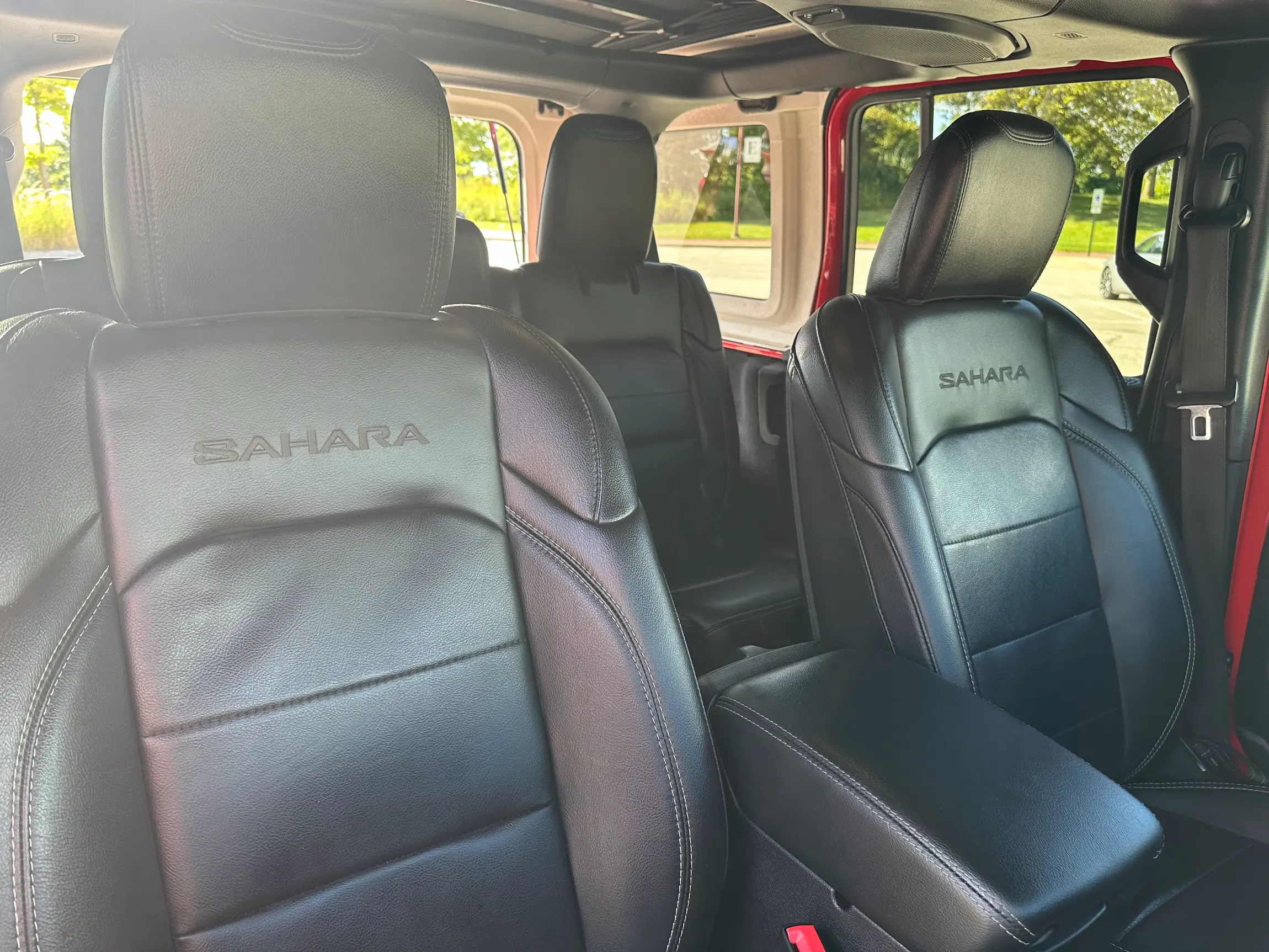 Sold: 2021 Jeep Wrangler Unlimited Sahara 4×4