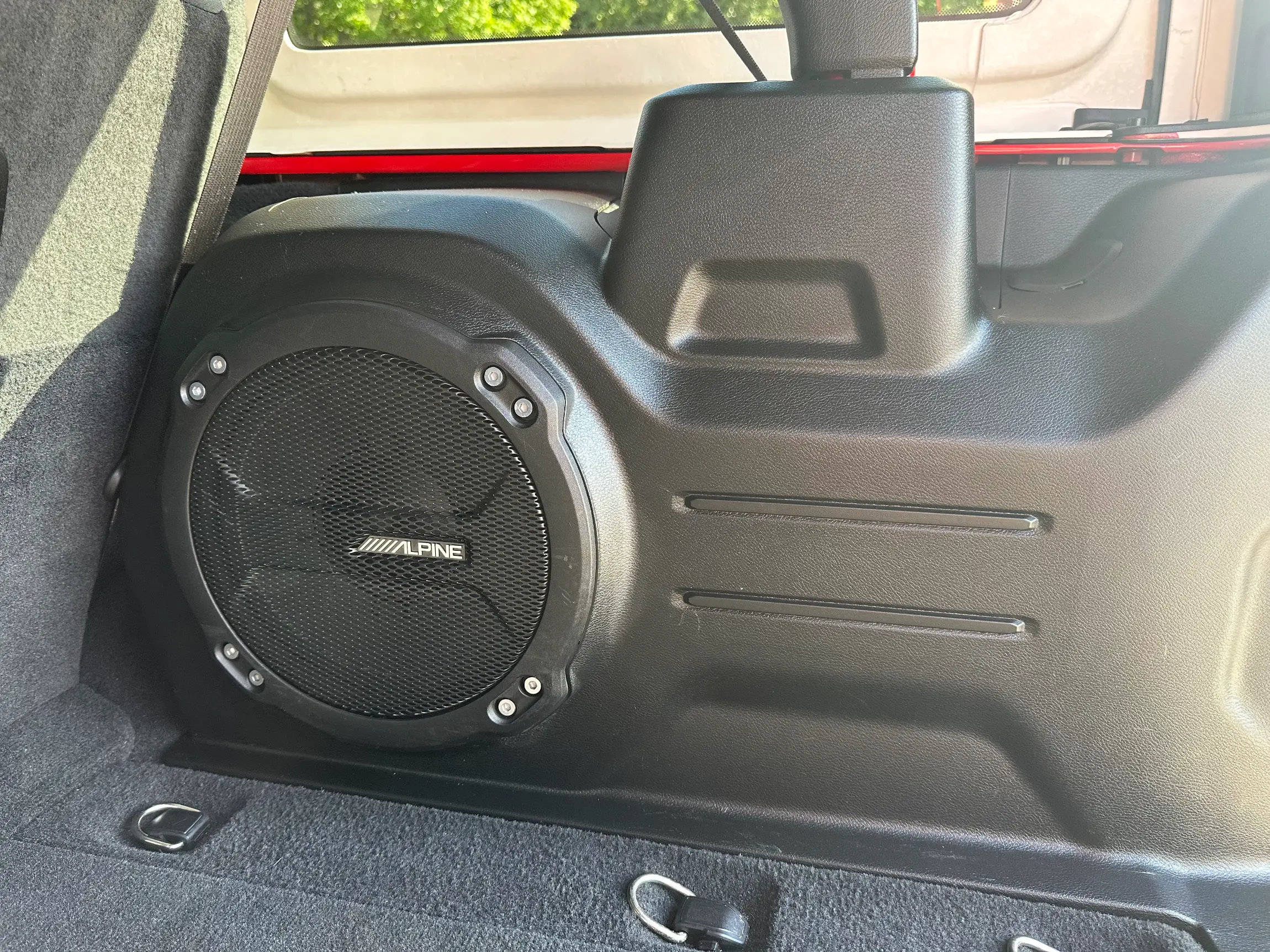 Sold: 2021 Jeep Wrangler Unlimited Sahara 4×4