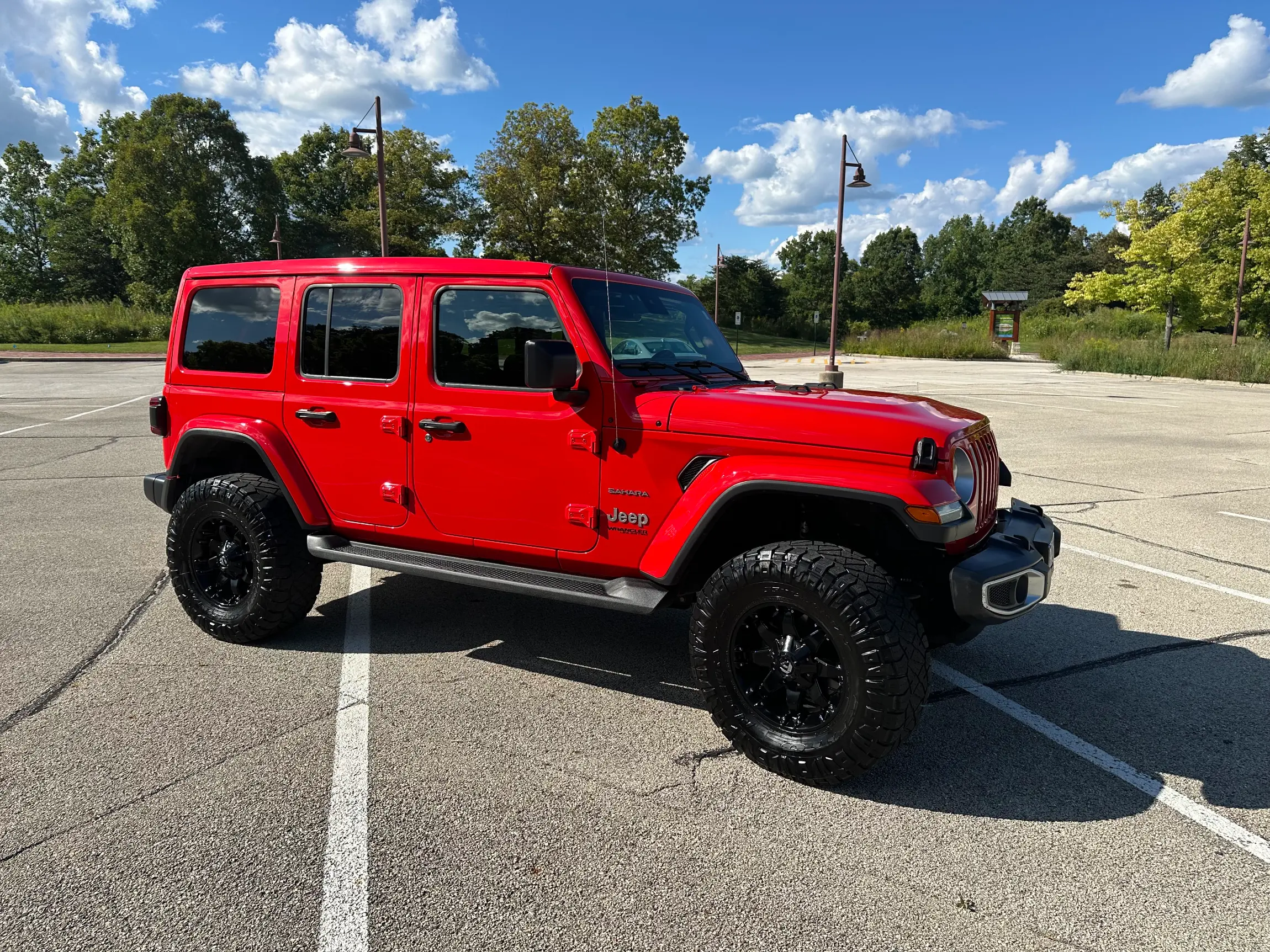 Sold: 2021 Jeep Wrangler Unlimited Sahara 4×4