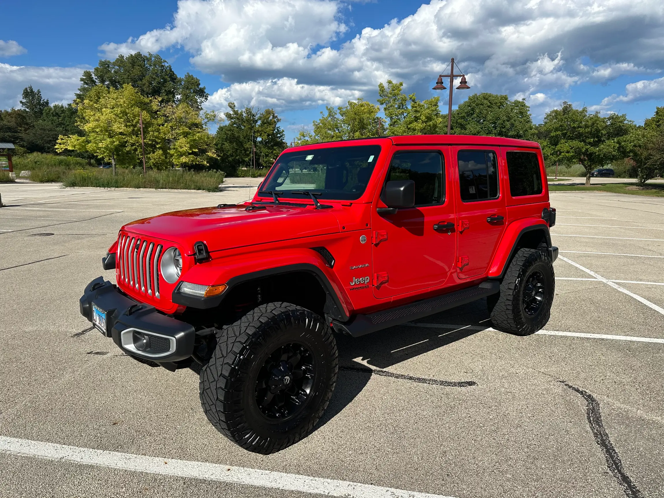 Sold: 2021 Jeep Wrangler Unlimited Sahara 4×4