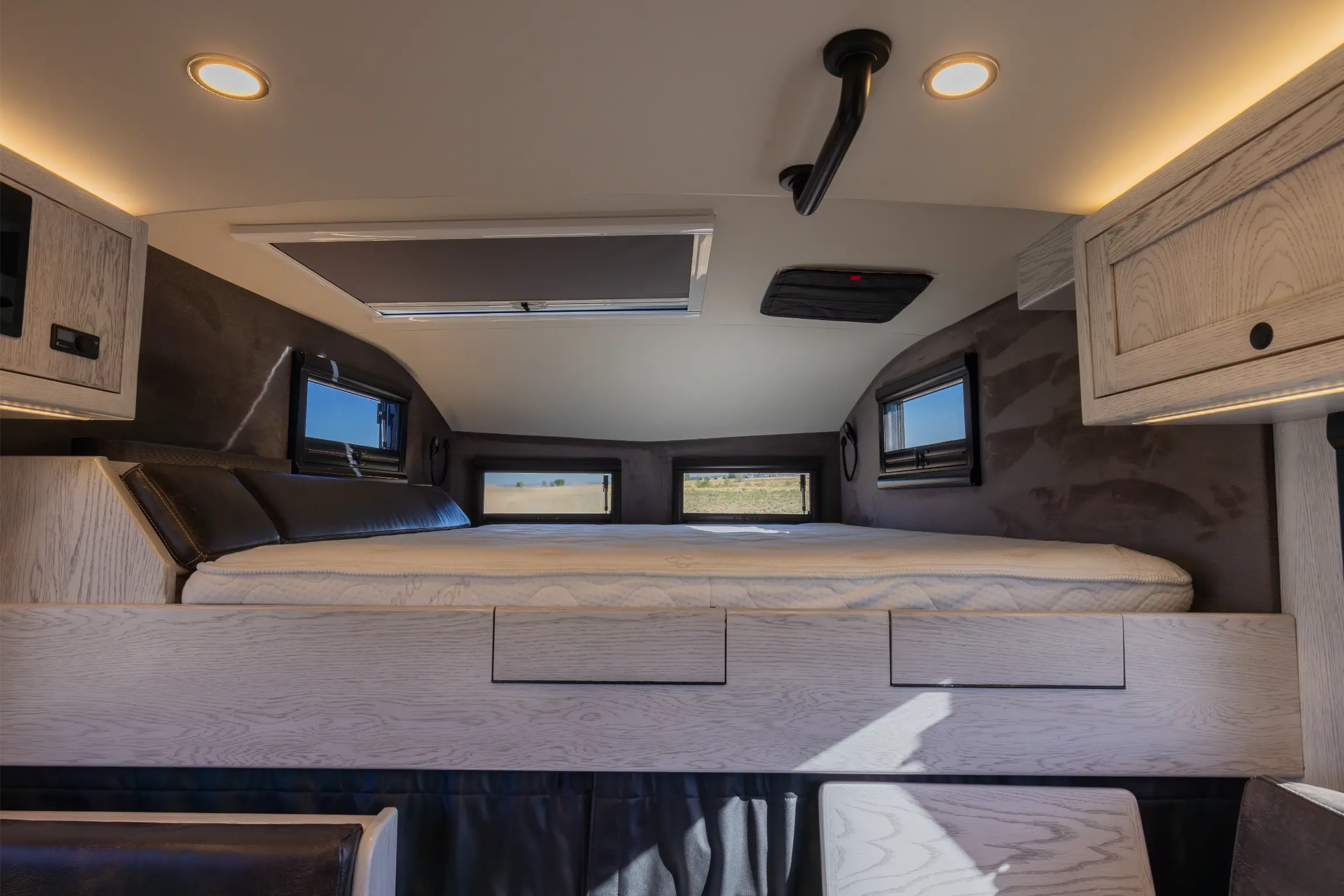 2023 EarthRoamer XV-LTi 116