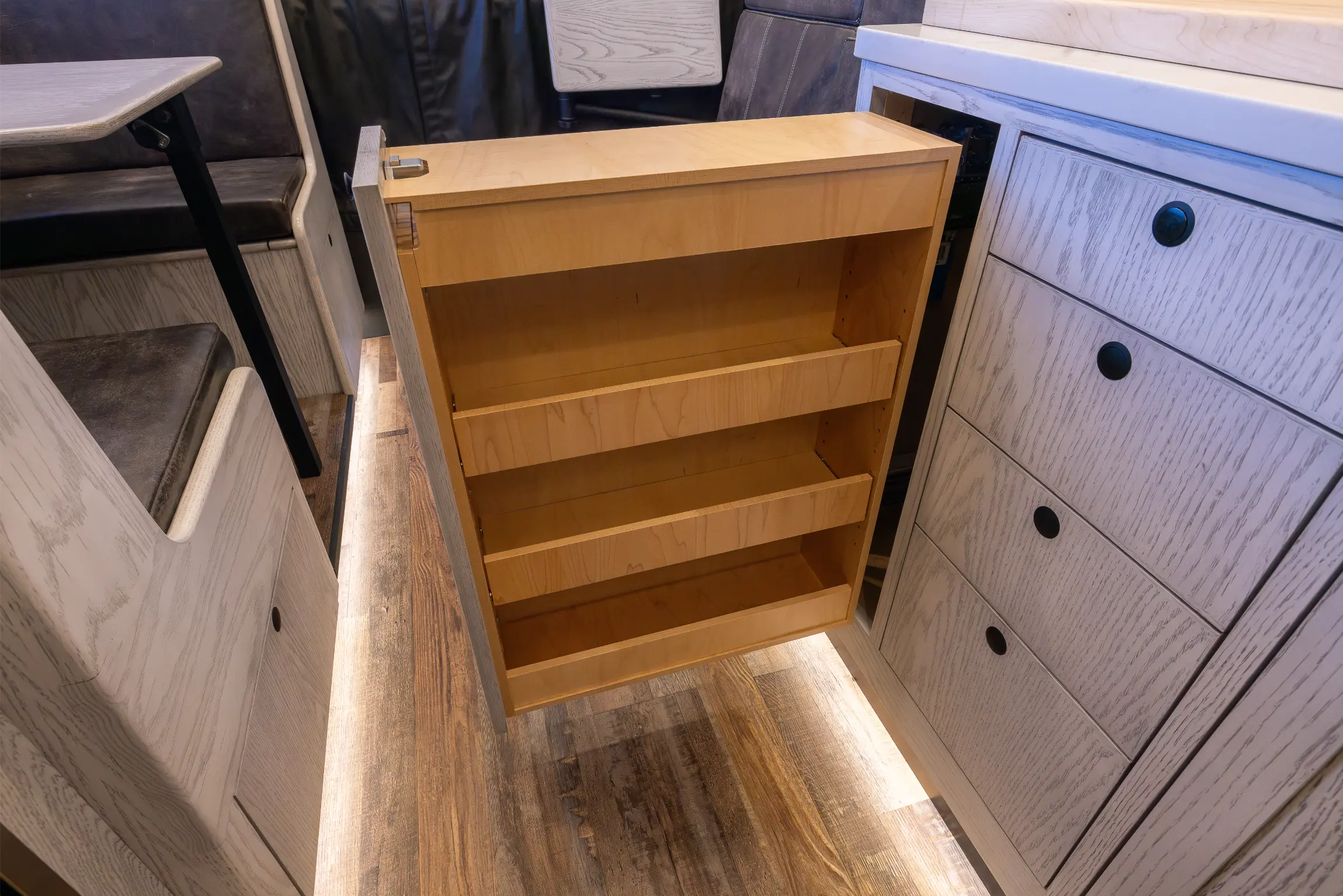 2023 EarthRoamer XV-LTi 116