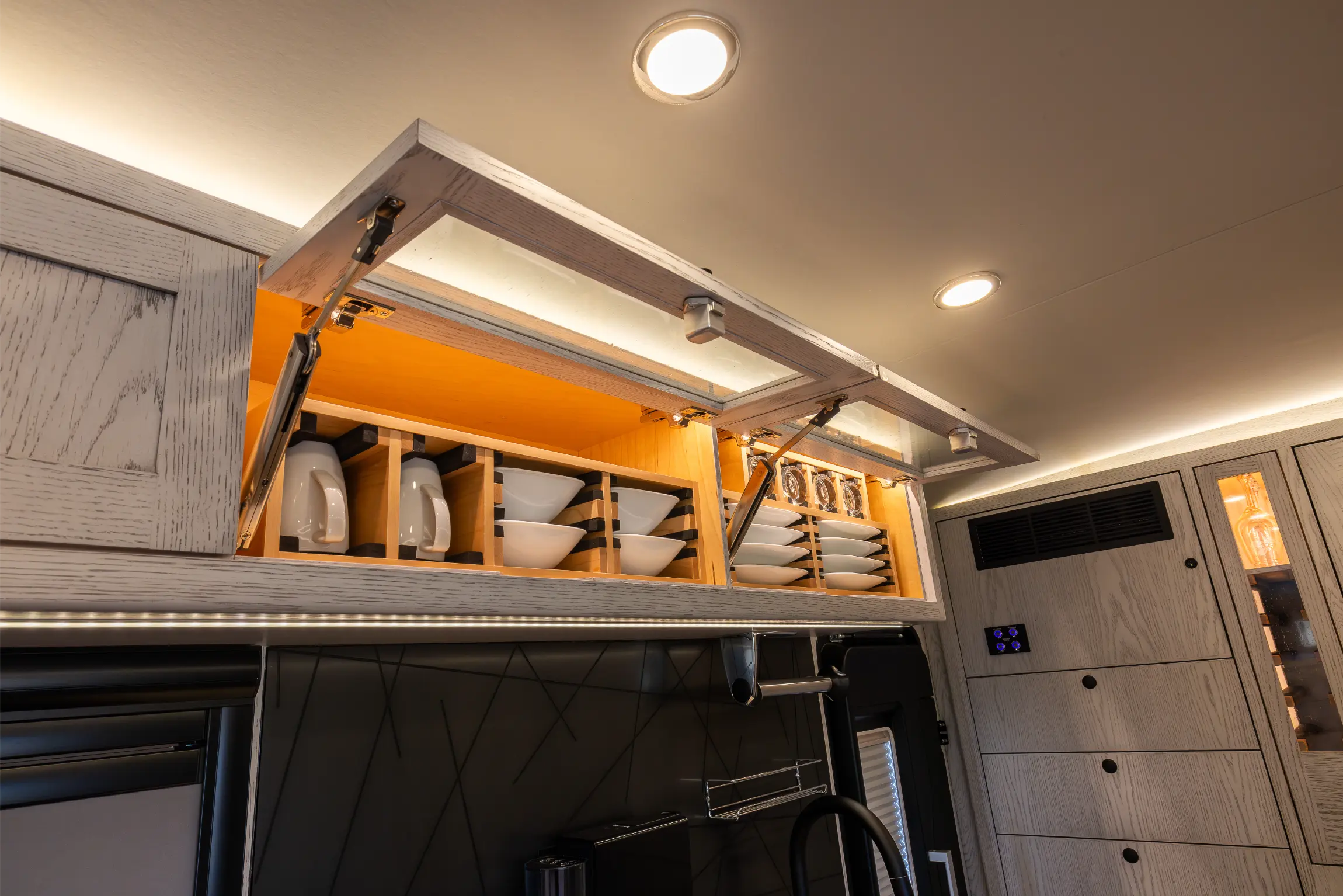 2023 EarthRoamer XV-LTi 116