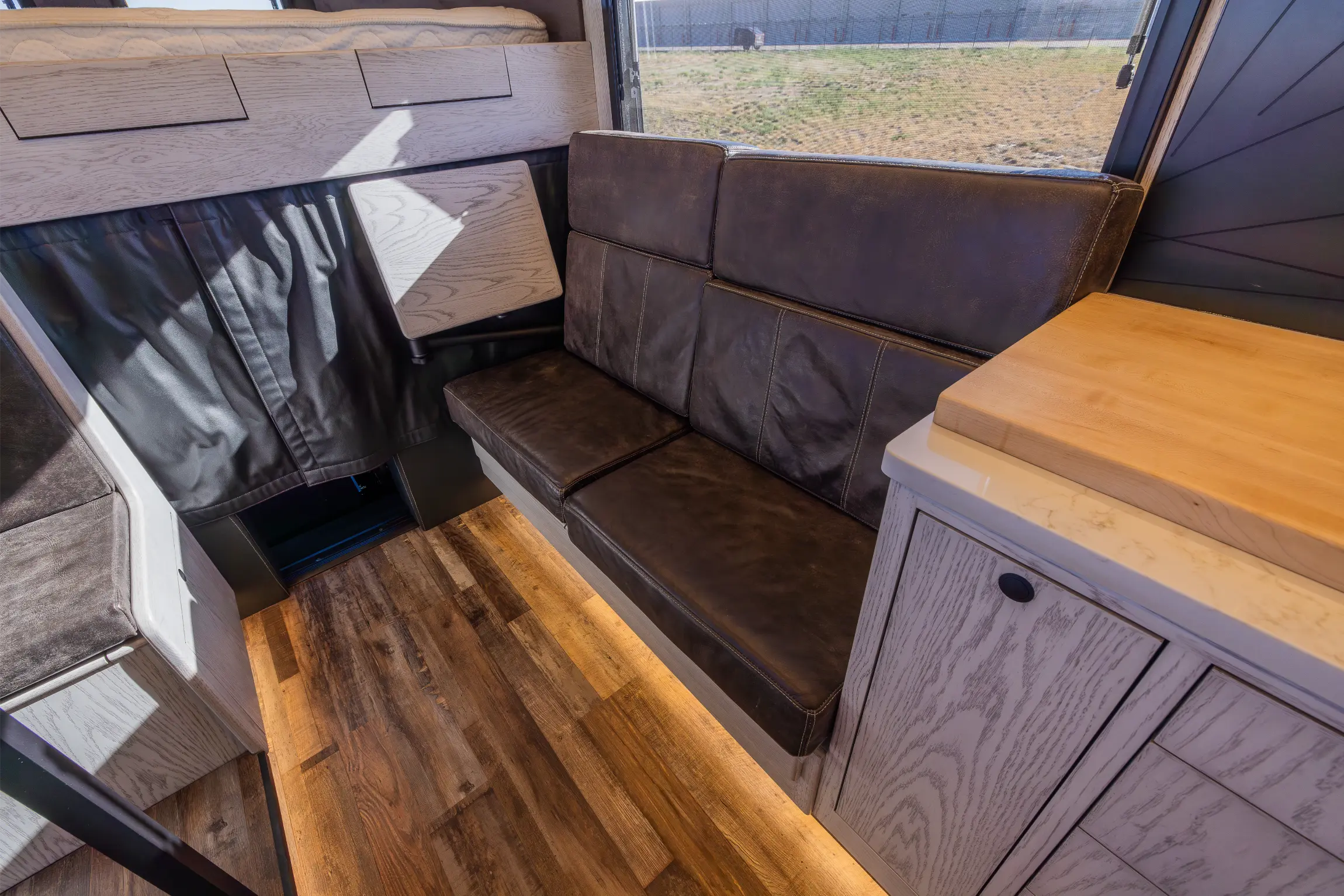 2023 EarthRoamer XV-LTi 116