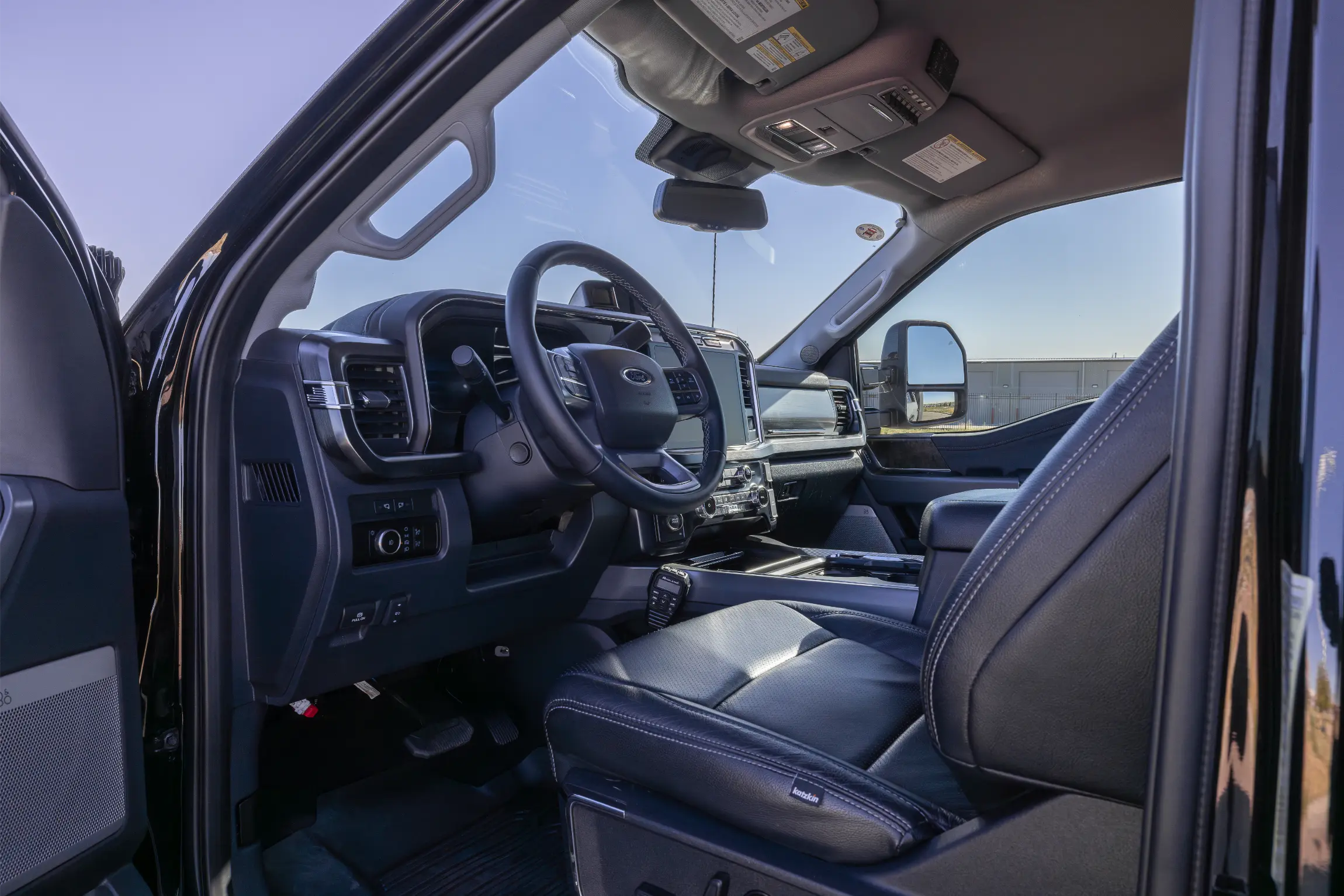 2023 EarthRoamer XV-LTi 116