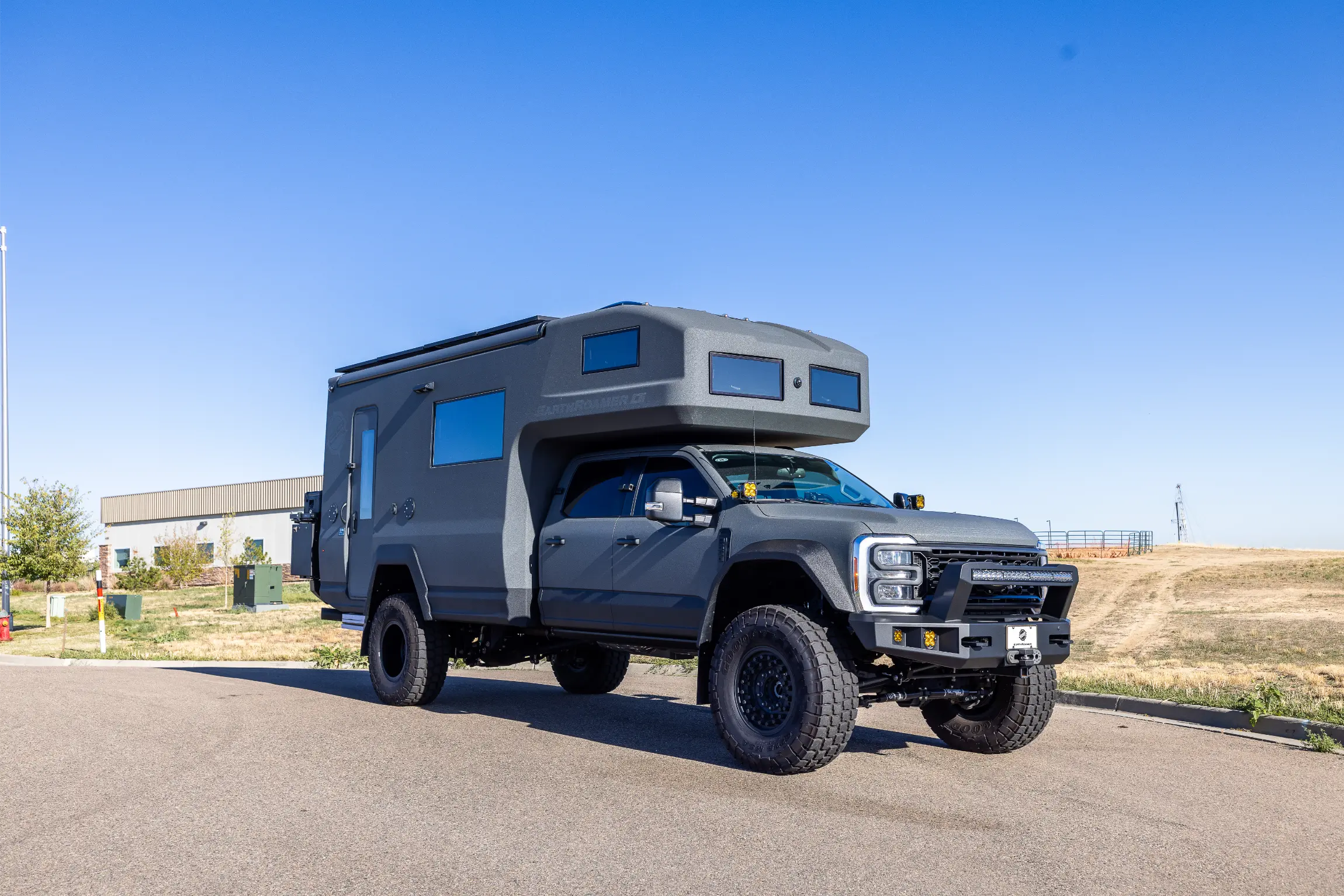 2023 EarthRoamer XV-LTi 116