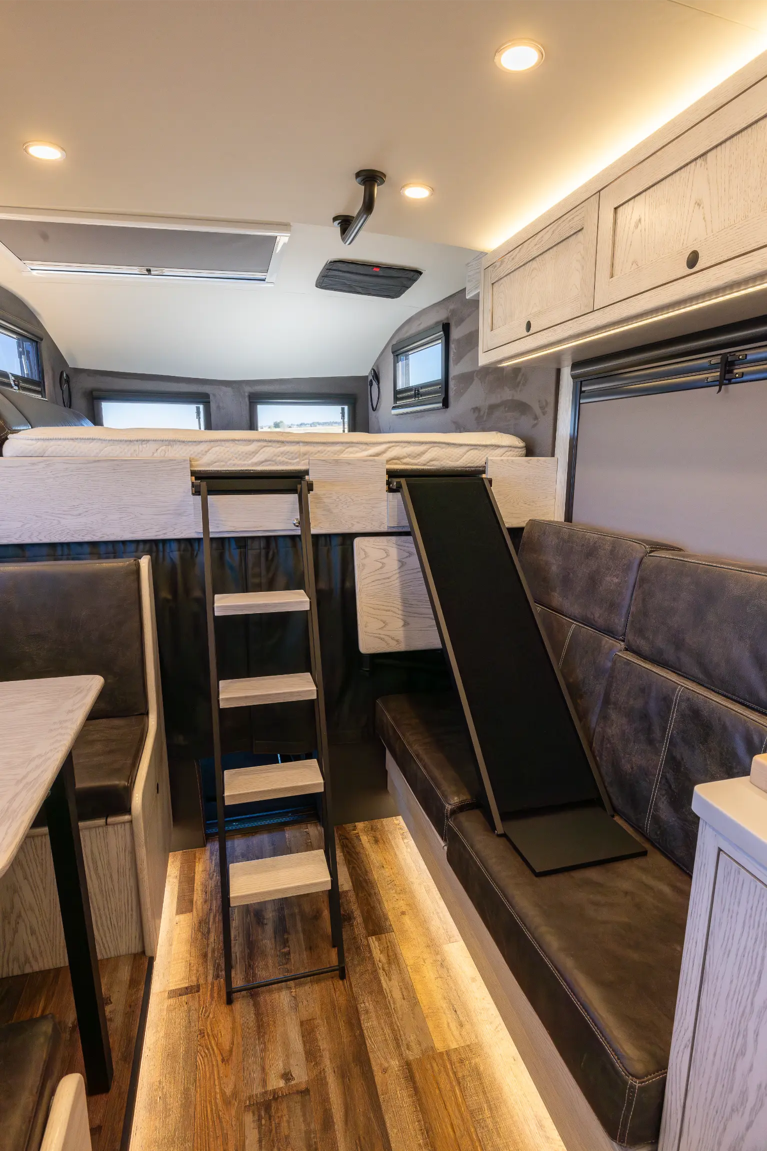 2023 EarthRoamer XV-LTi 116