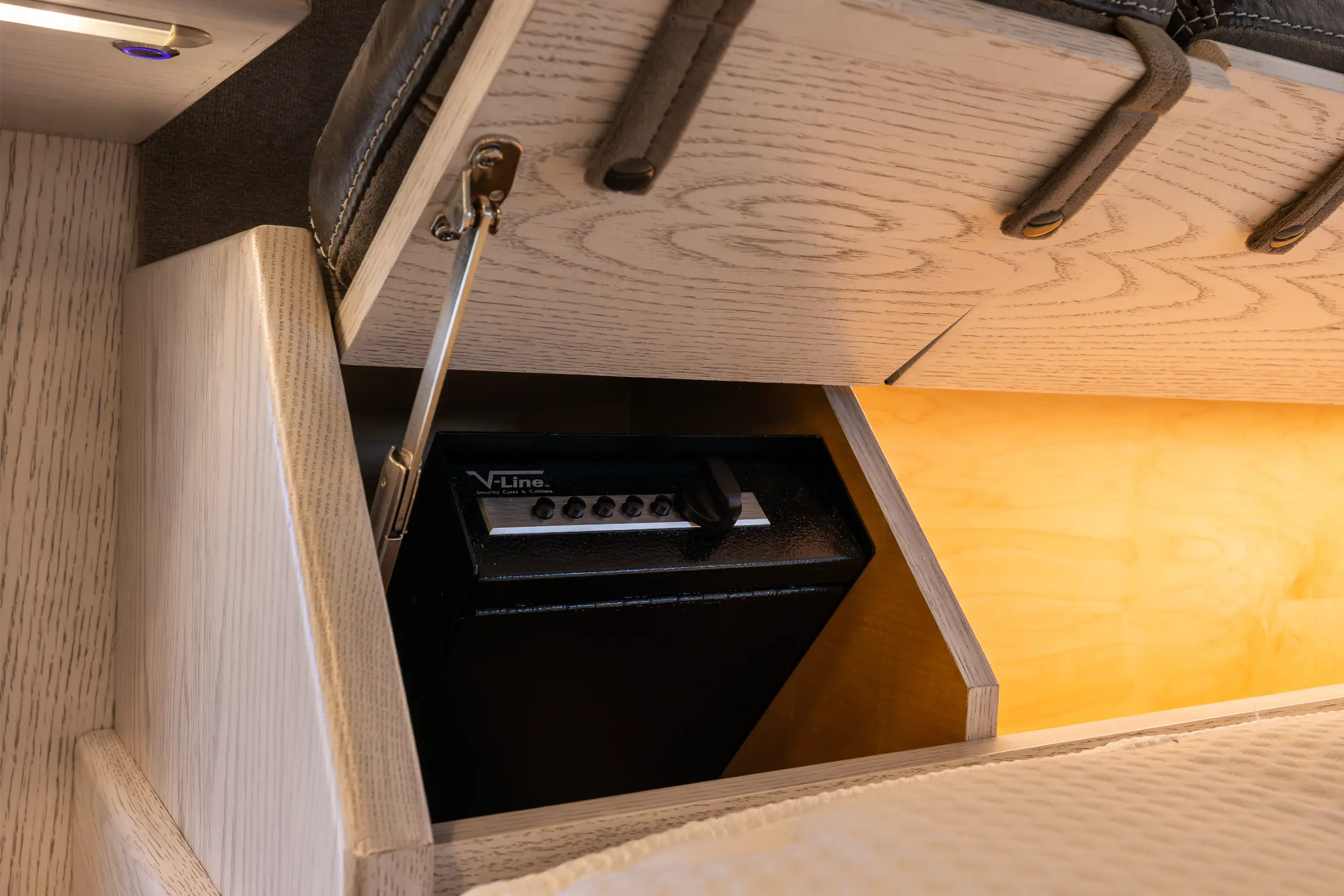 2023 EarthRoamer XV-LTi 116