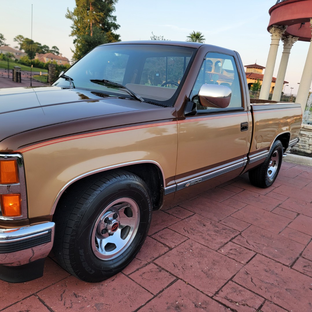 1989 Chevrolet C1500 Silverado - 4