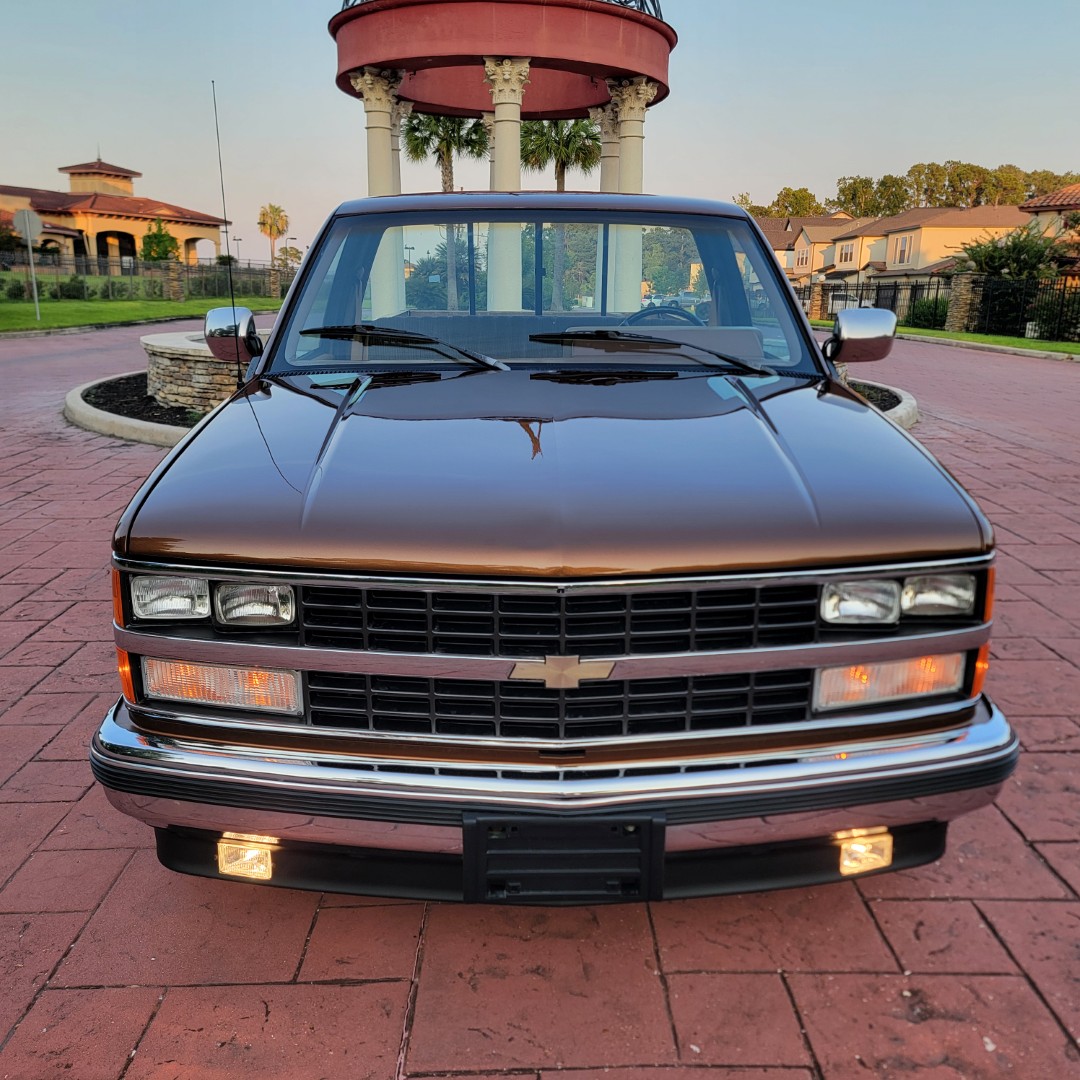 1989 Chevrolet C1500 Silverado - 3