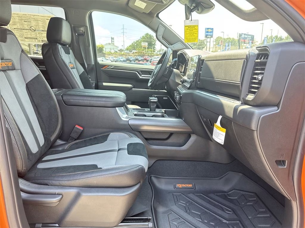 2025 Chevrolet Silverado 1500 RST Fox Factory Performance Package