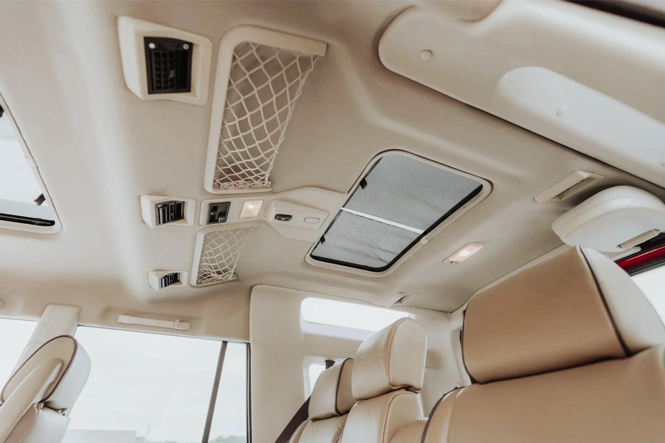 Rutland Red 2000 Land Rover Discovery II