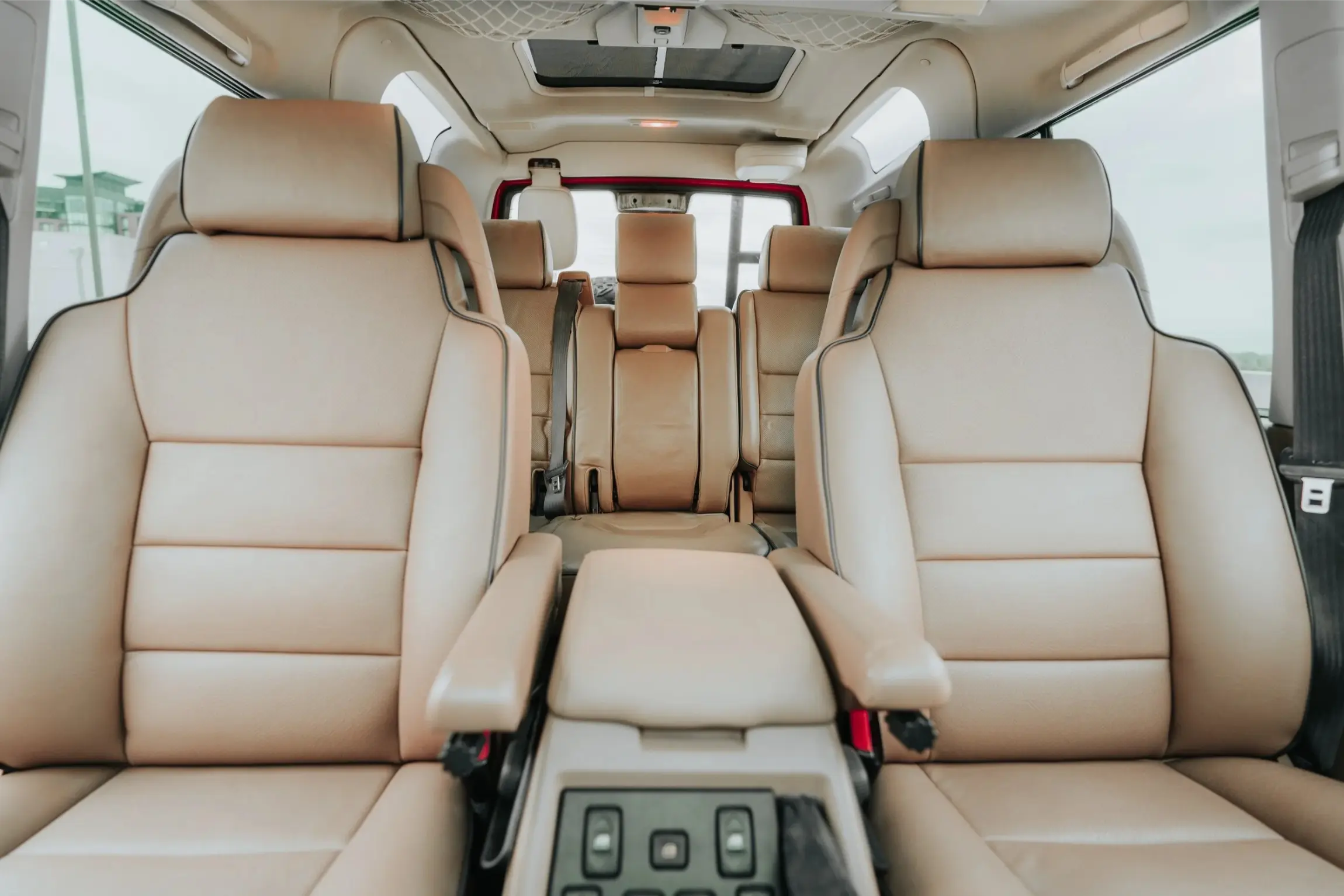 Rutland Red 2000 Land Rover Discovery II