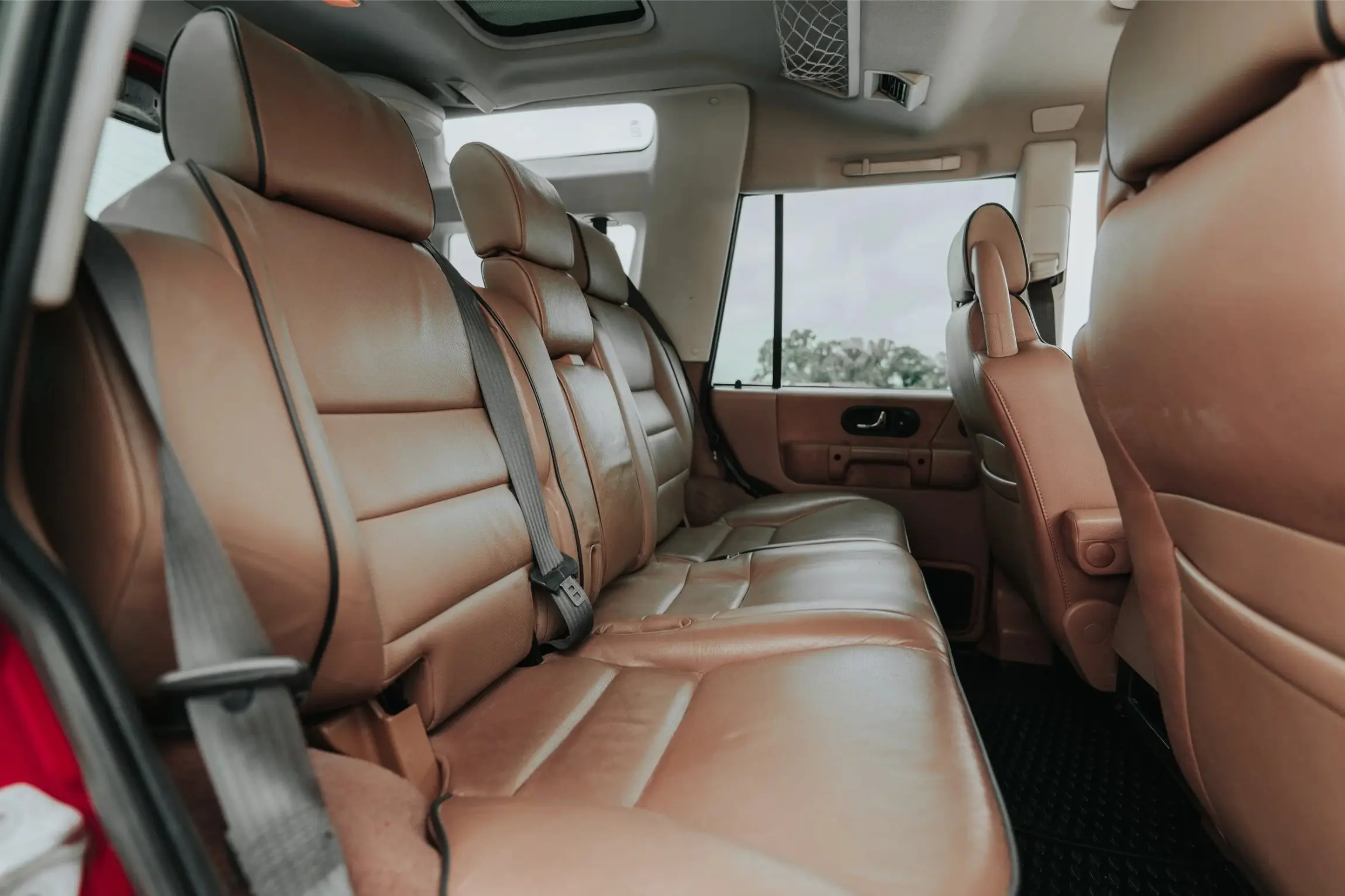 Rutland Red 2000 Land Rover Discovery II