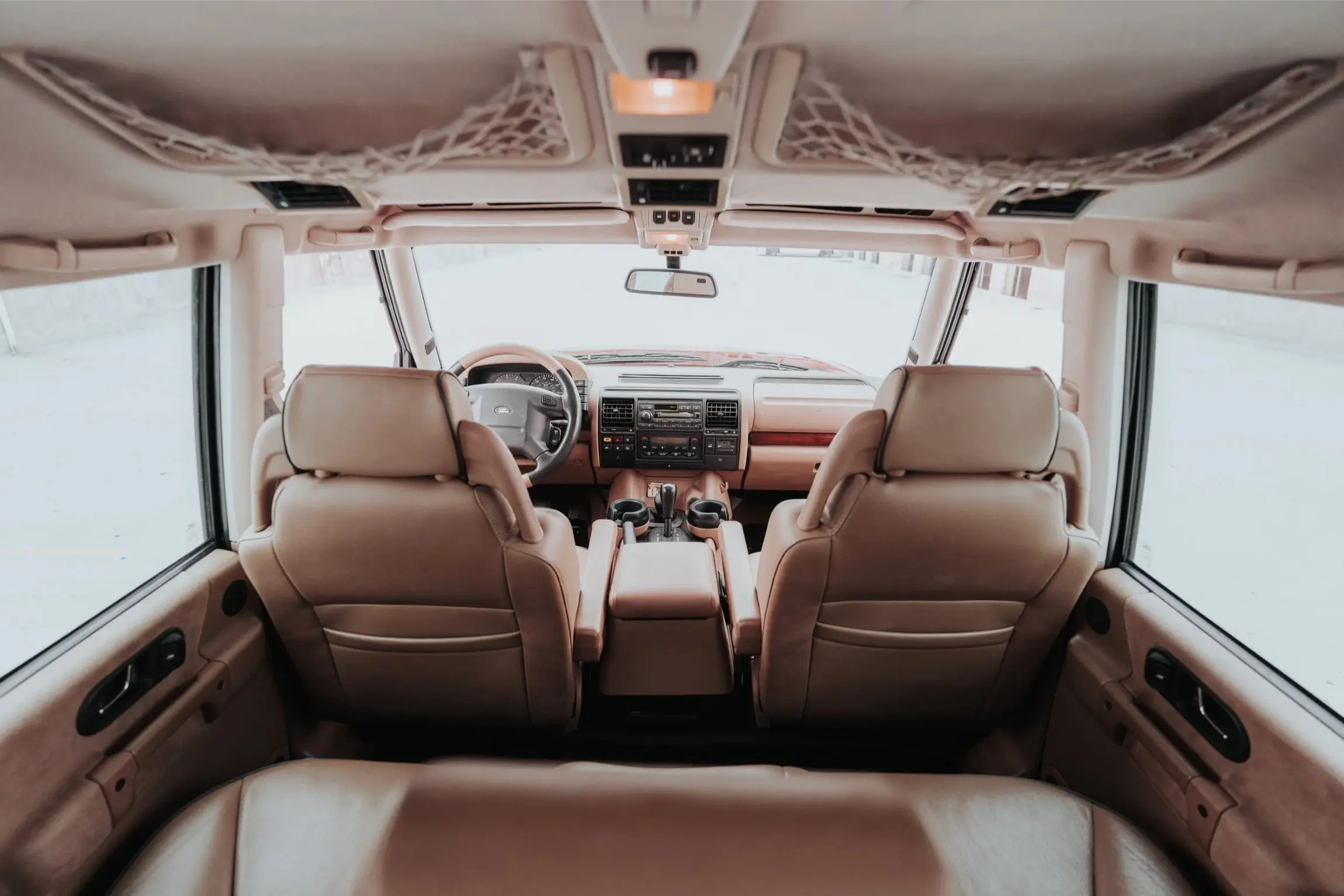 Rutland Red 2000 Land Rover Discovery II