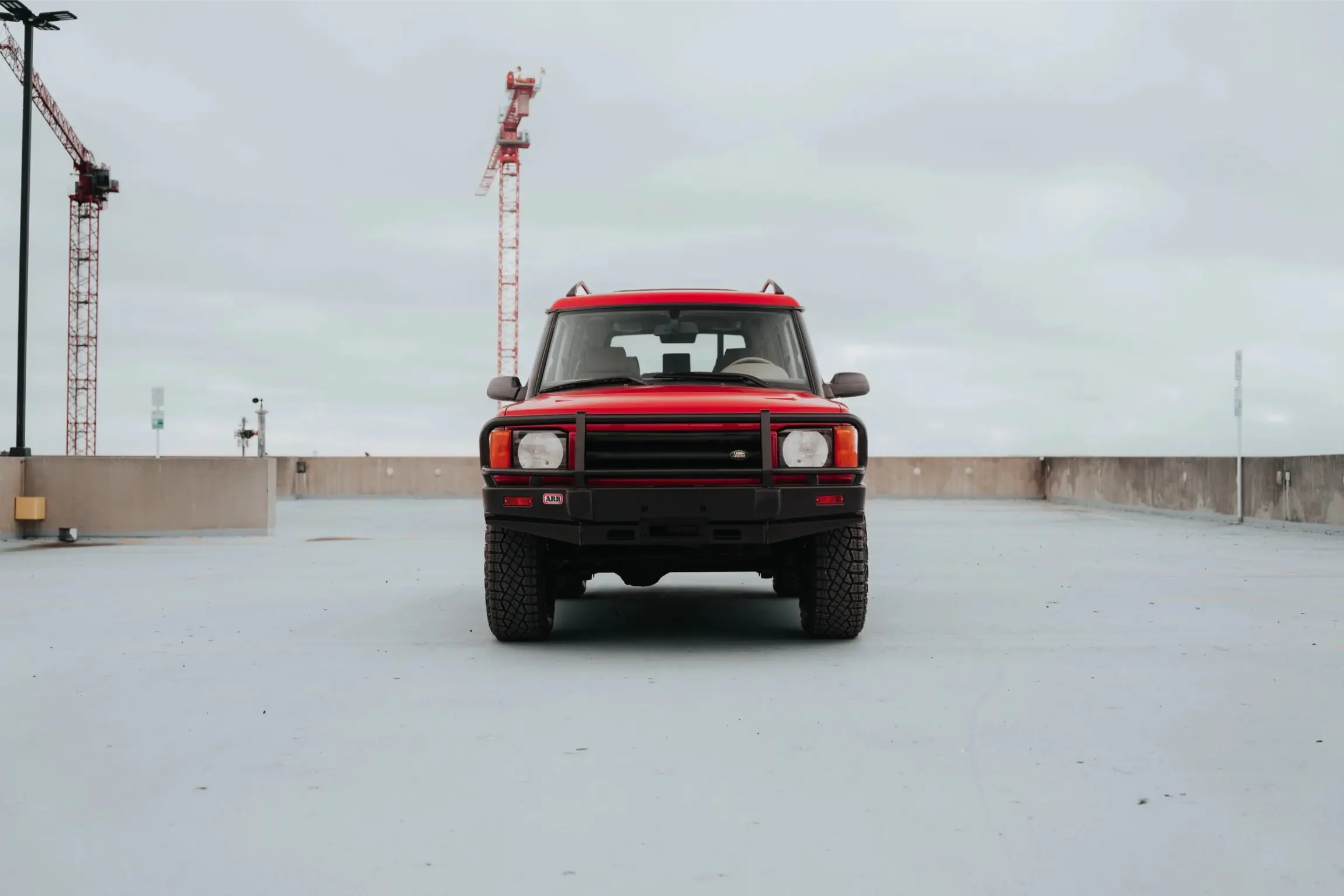 Rutland Red 2000 Land Rover Discovery II