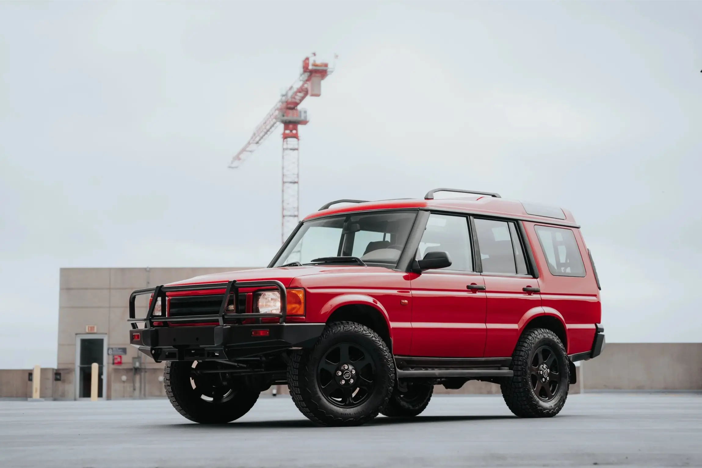Rutland Red 2000 Land Rover Discovery II
