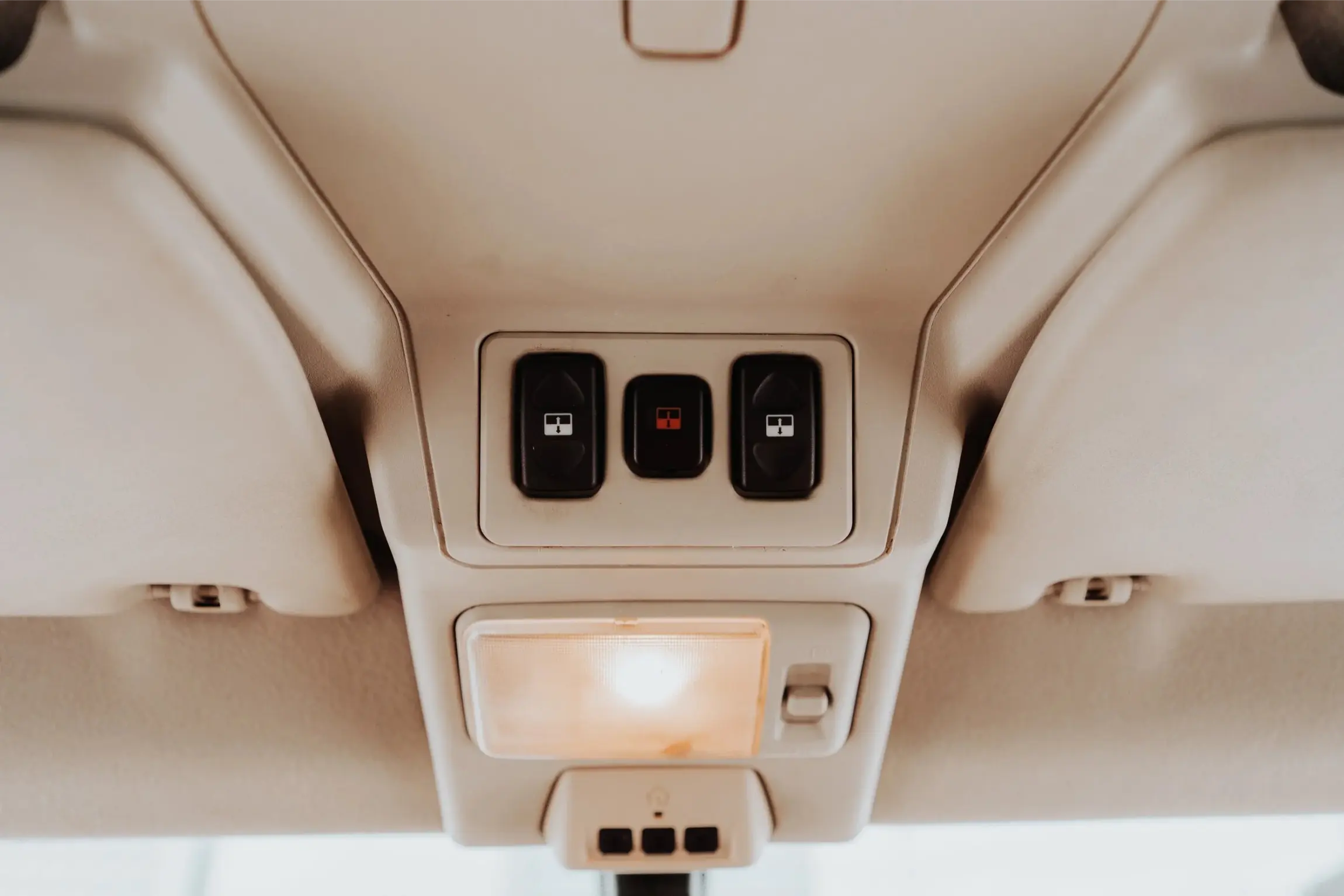 Rutland Red 2000 Land Rover Discovery II