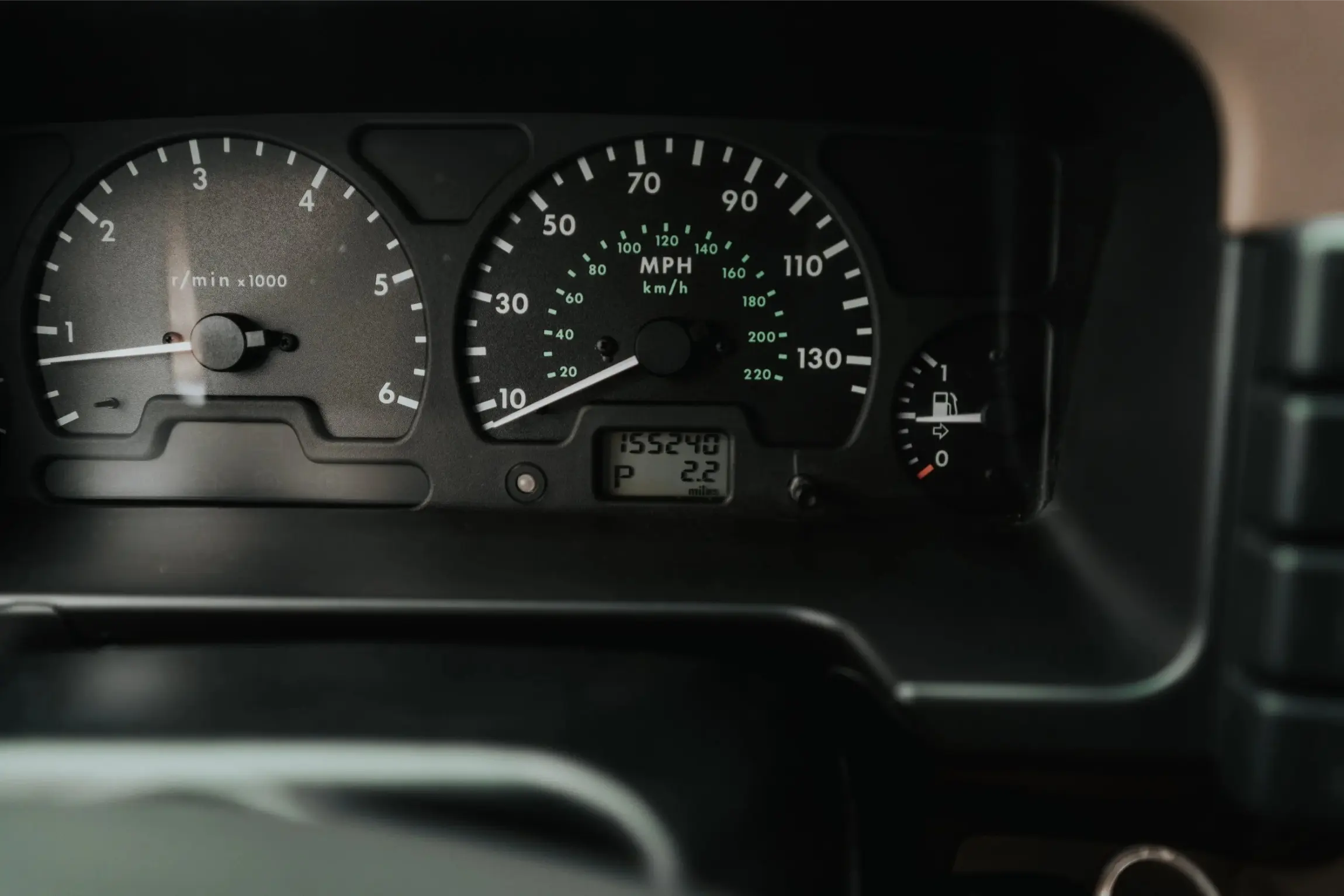 Rutland Red 2000 Land Rover Discovery II