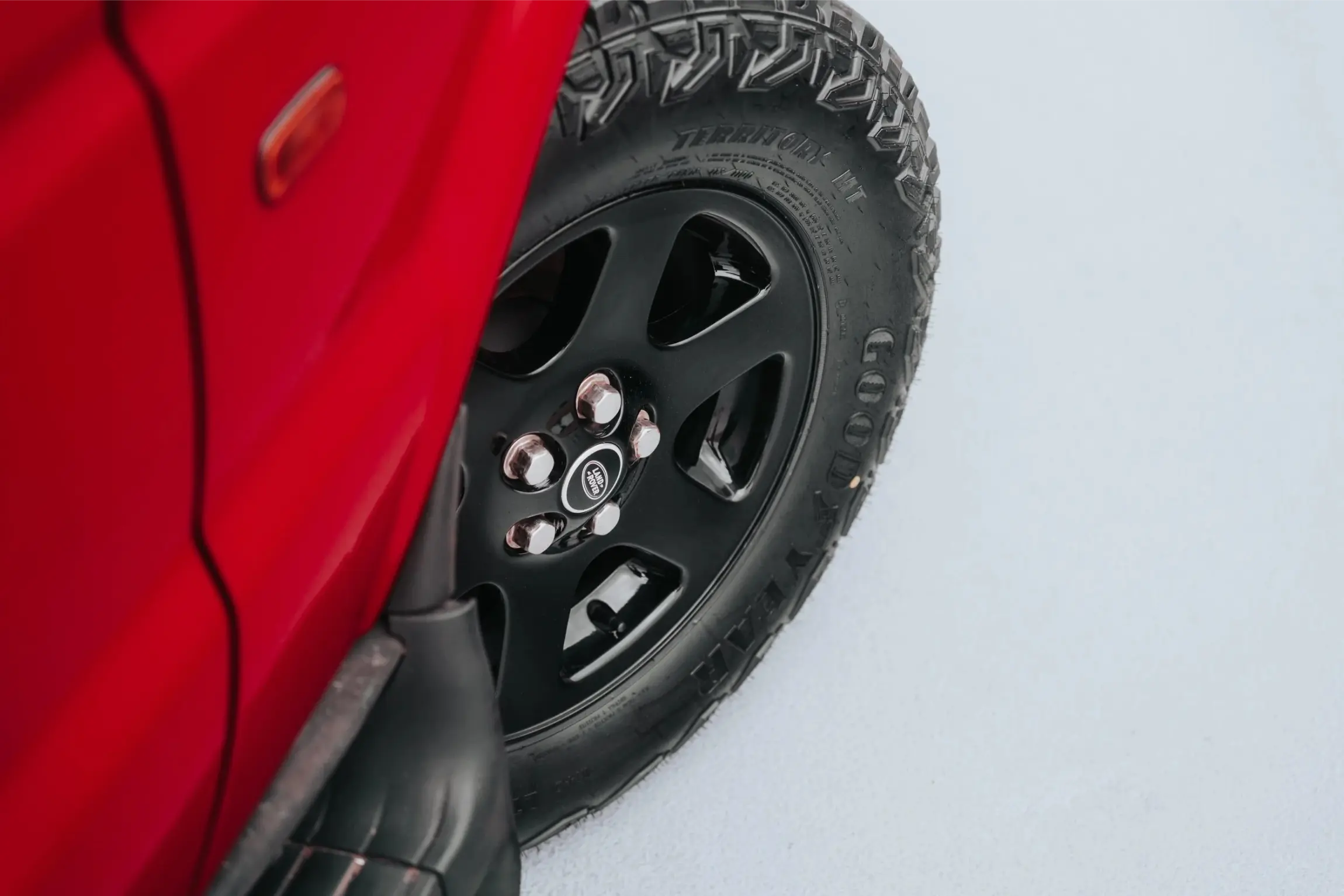 Rutland Red 2000 Land Rover Discovery II