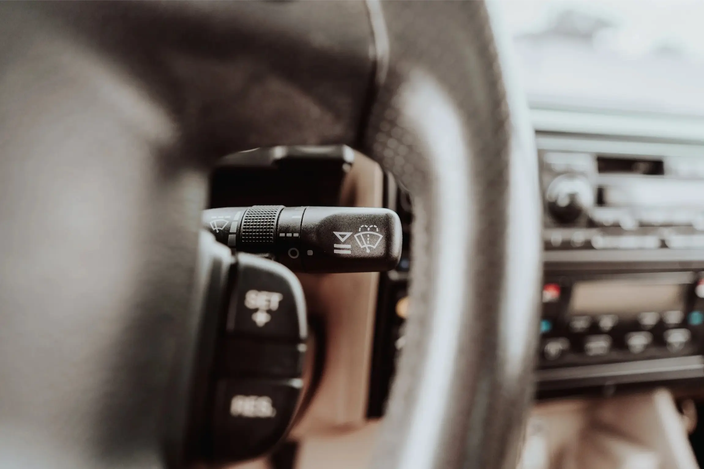 Rutland Red 2000 Land Rover Discovery II