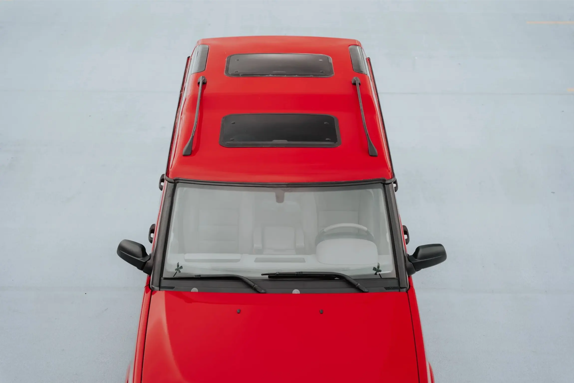 Rutland Red 2000 Land Rover Discovery II