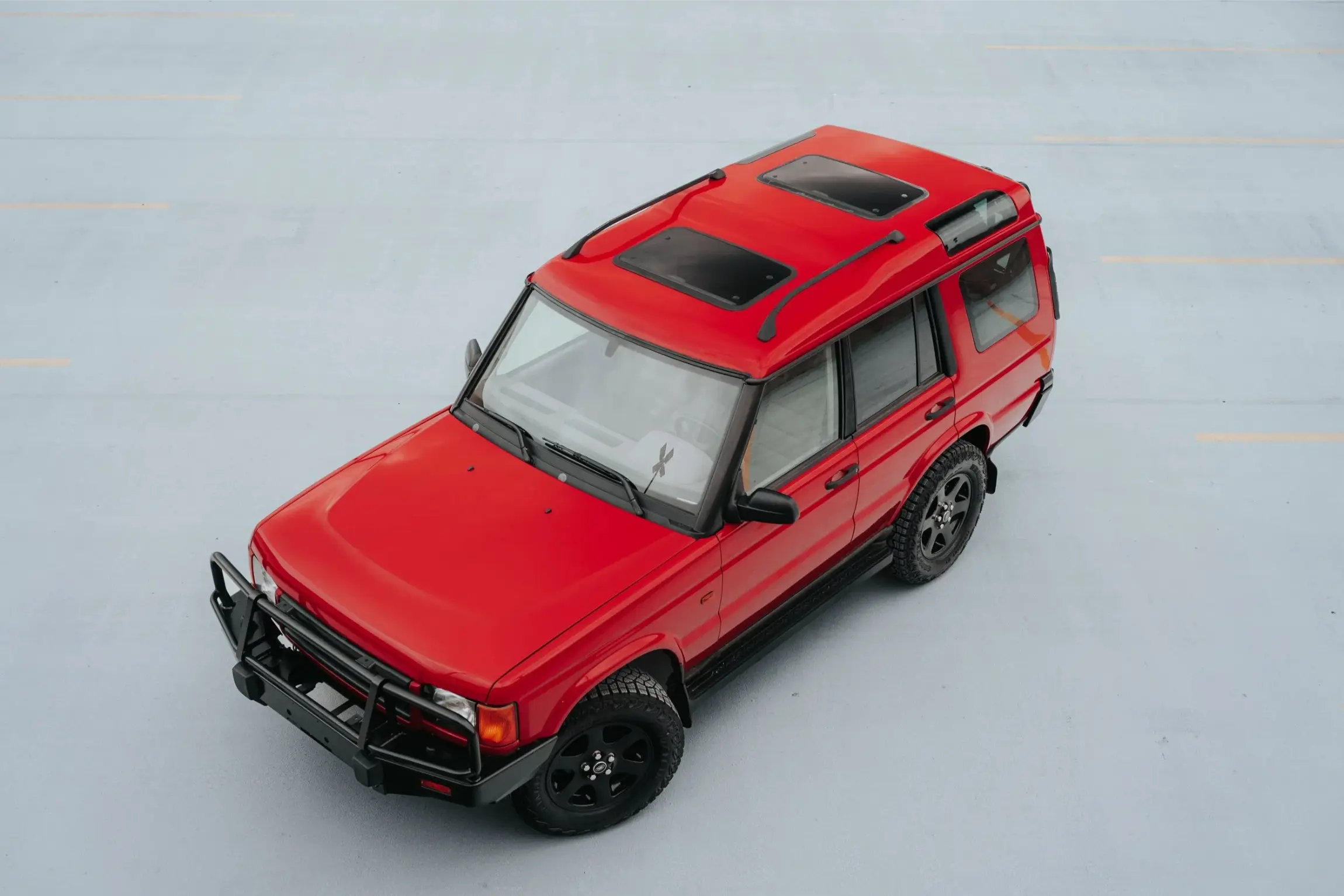 Rutland Red 2000 Land Rover Discovery II