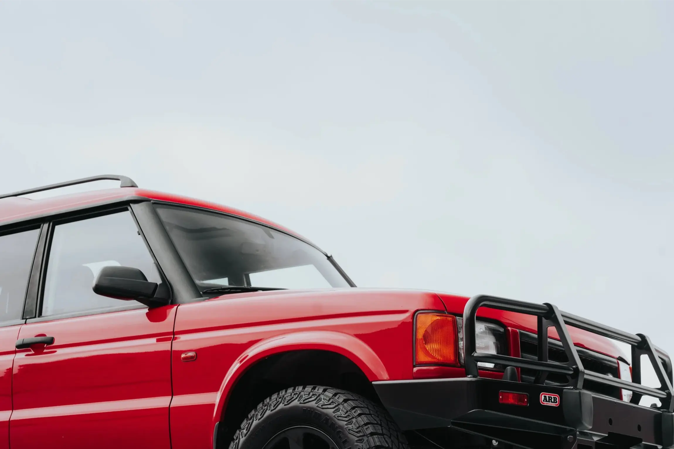 Rutland Red 2000 Land Rover Discovery II