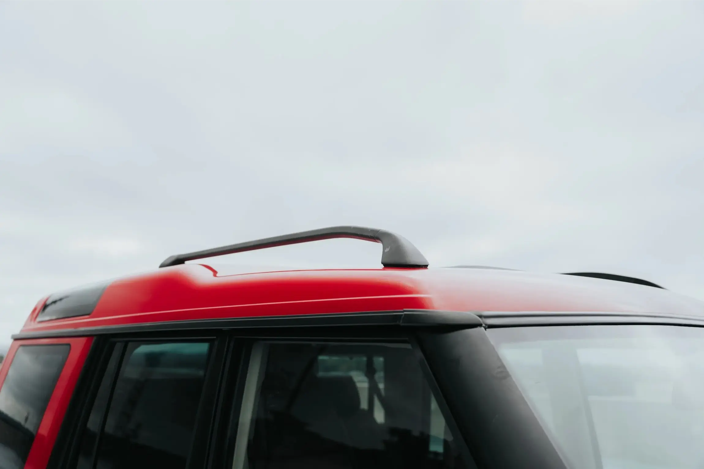 Rutland Red 2000 Land Rover Discovery II