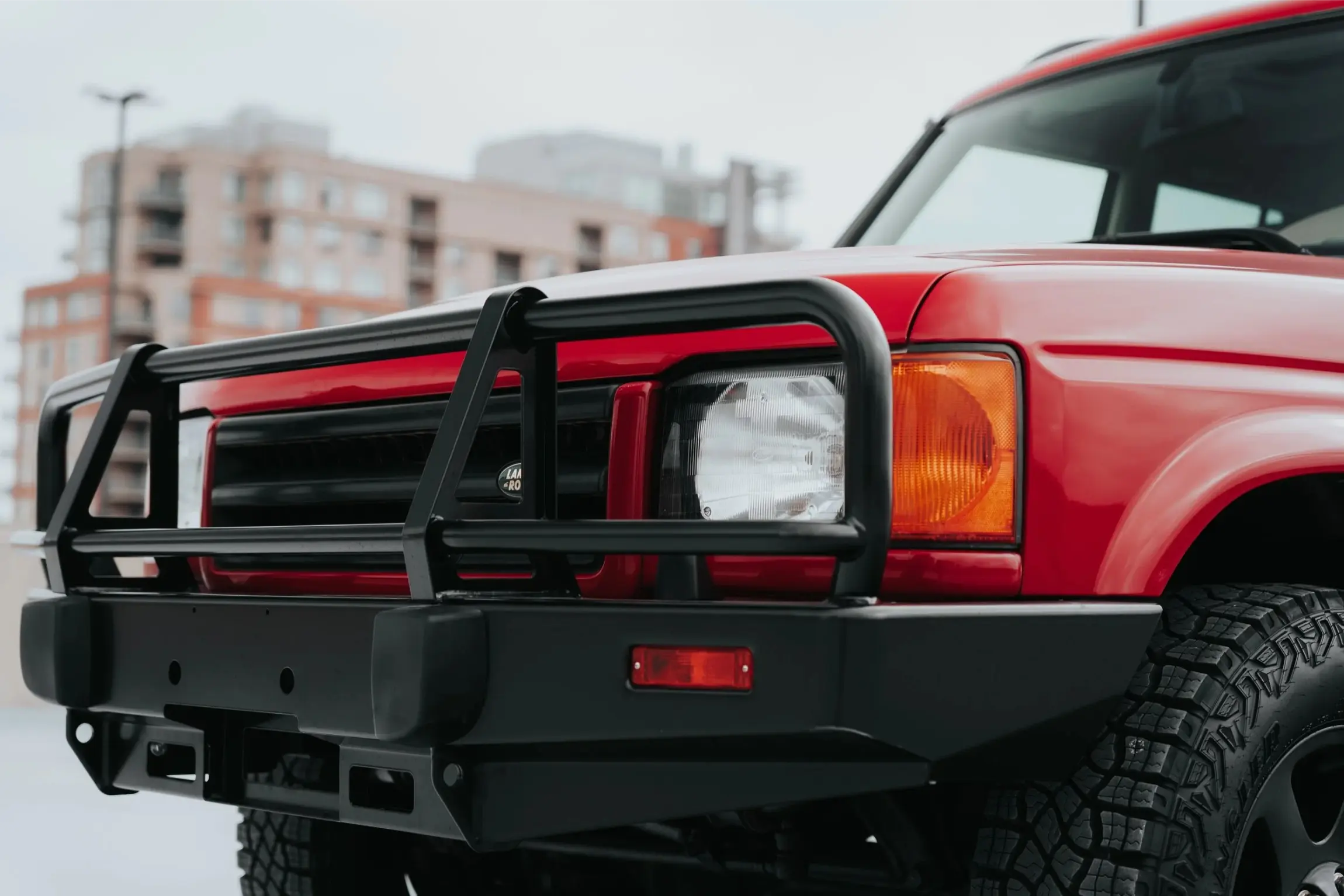 Rutland Red 2000 Land Rover Discovery II