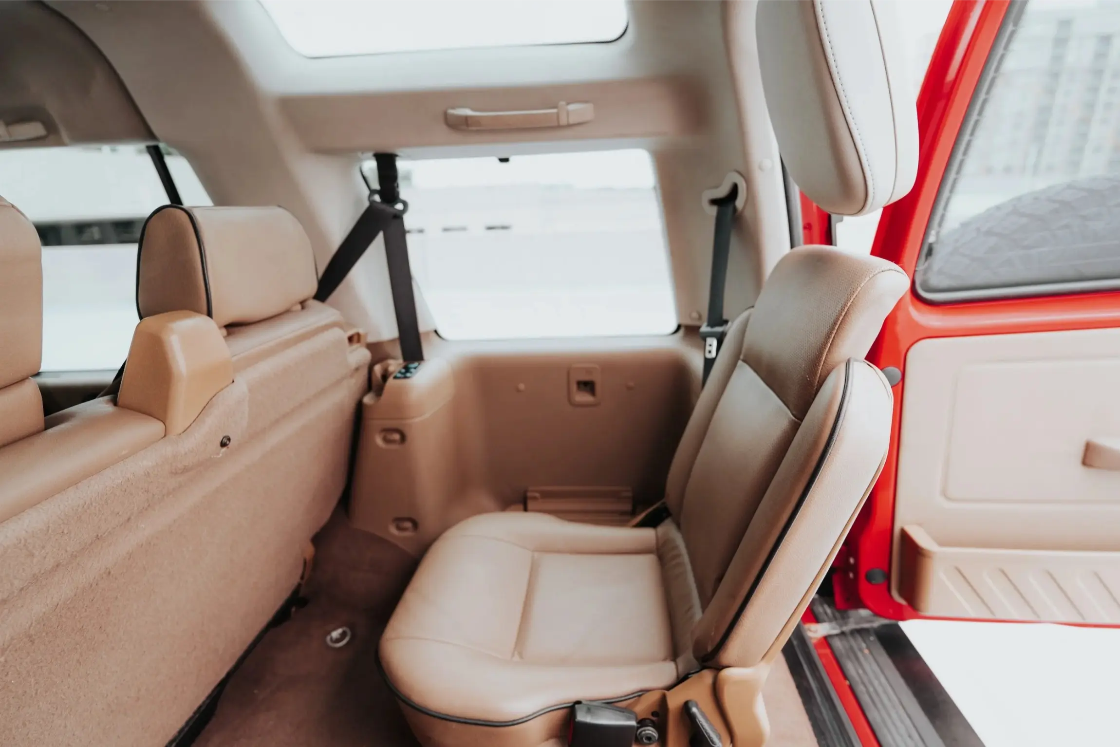 Rutland Red 2000 Land Rover Discovery II