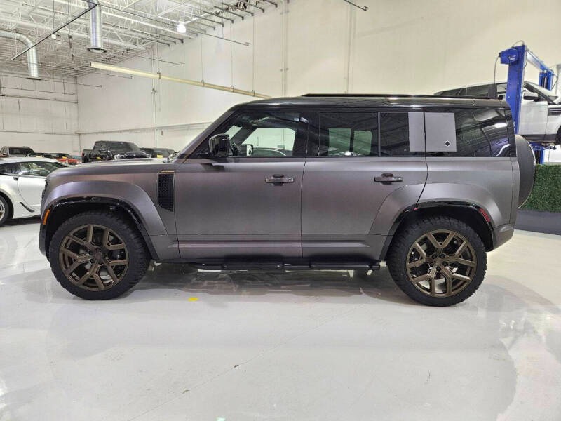 2025 Land Rover Defender 110 P635 OCTA
