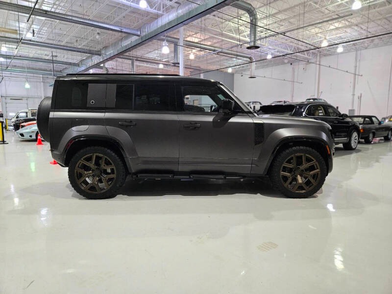 2025 Land Rover Defender 110 P635 OCTA