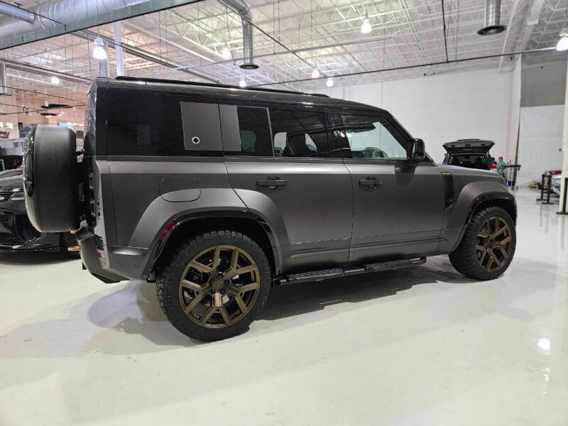 2025 Land Rover Defender 110 P635 OCTA