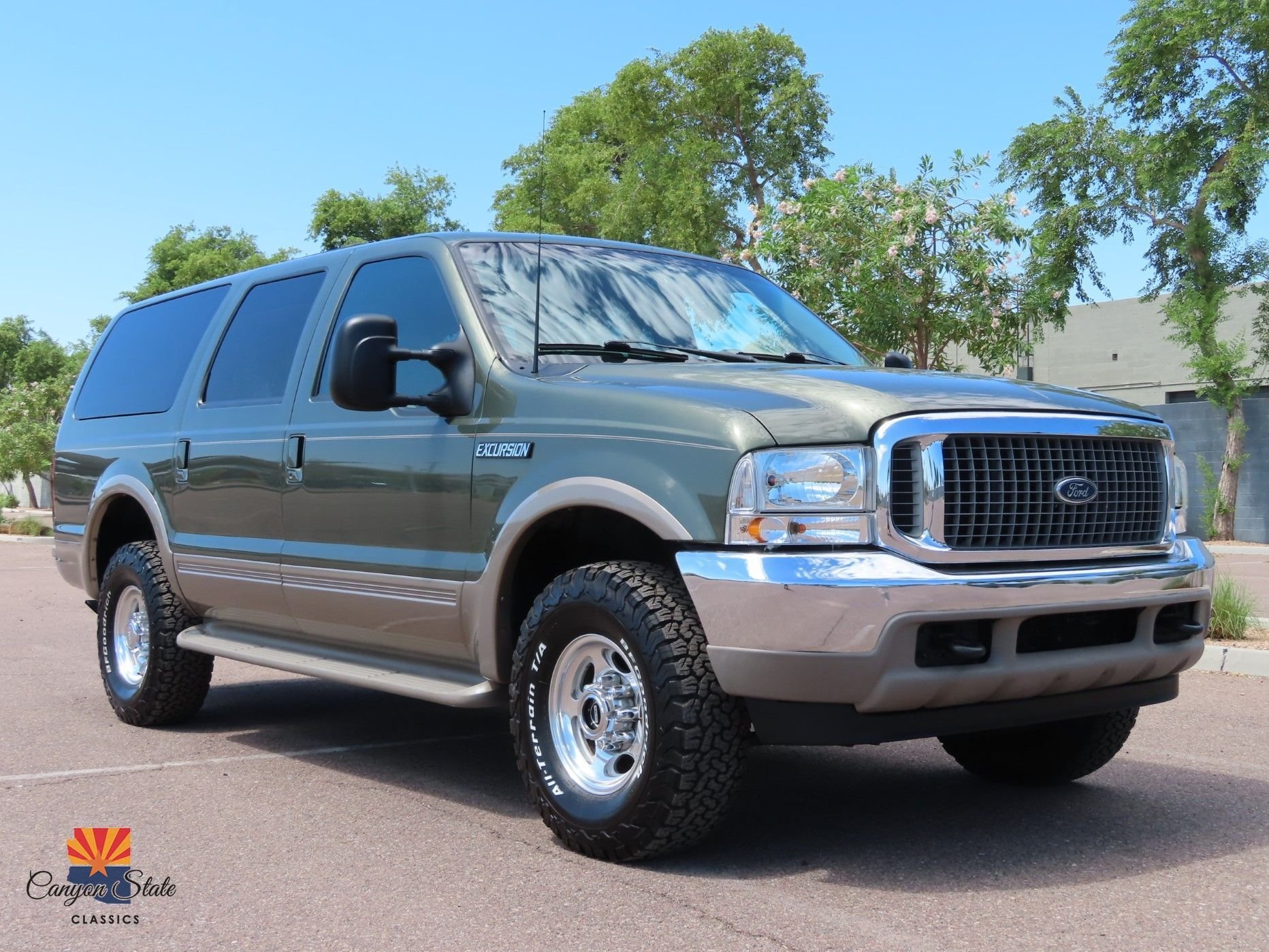Sold: 2000 Ford Excursion