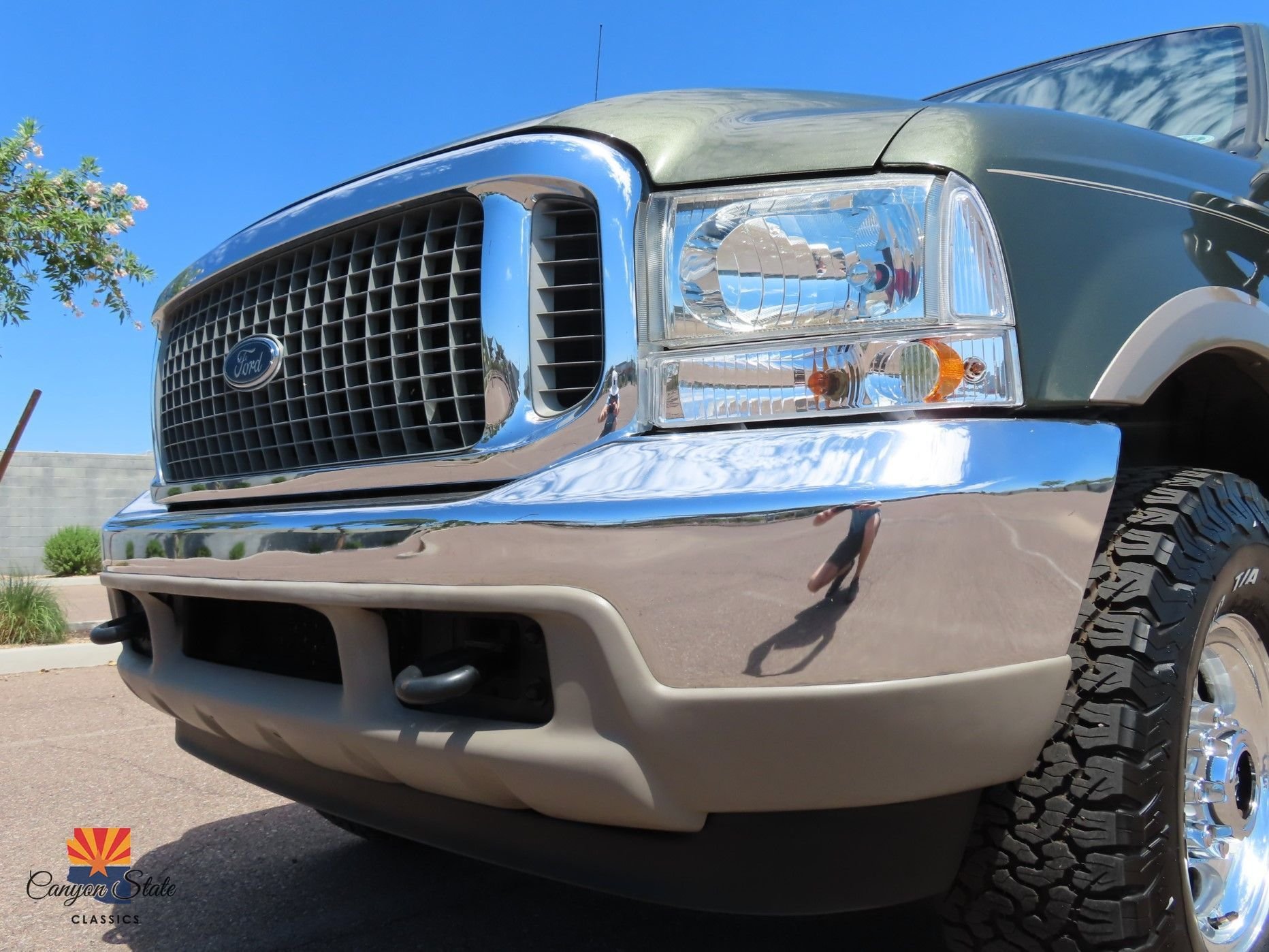 Sold: 2000 Ford Excursion